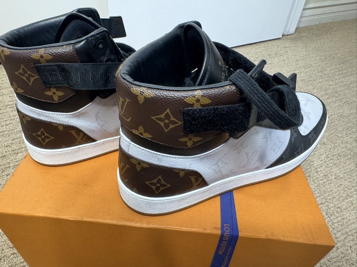 Louis Vuitton Louis Vuitton Rivoli High tri-color Size US 11.5 / EU 44-45 - 11 Thumbnail