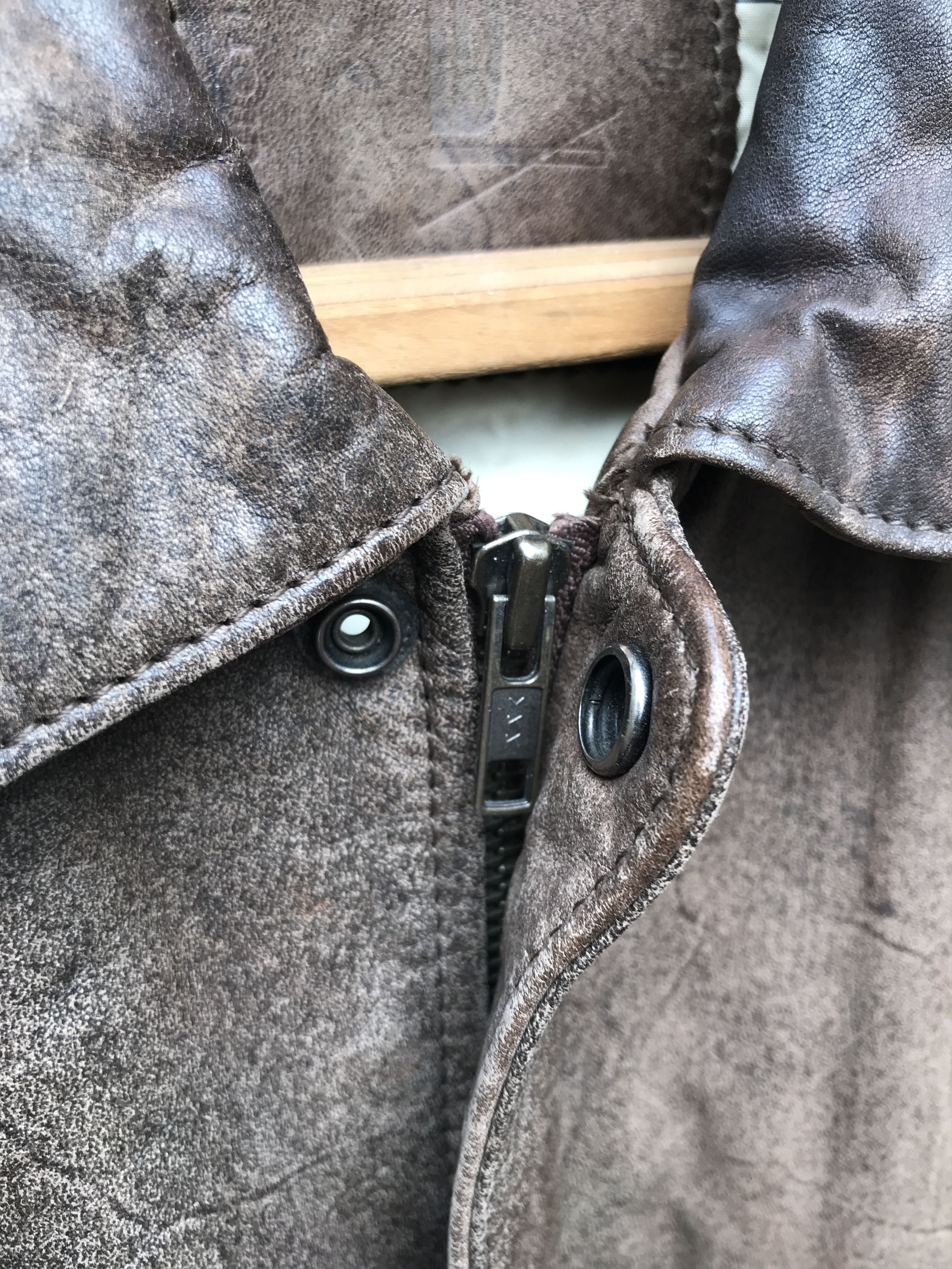 Vintage Vintage 90s Oversized Brown Distressed Leather Jacket Size US XXL / EU 58 / 5 - 6 Thumbnail
