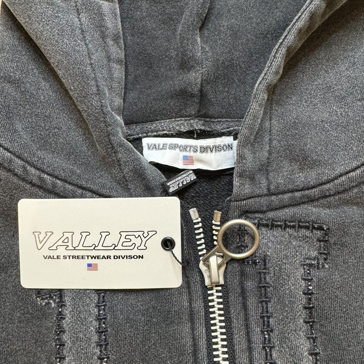 Vale Vale Forever Black Cat Zip Up SIZE LARGE Size US L / EU 52-54 / 3 - 4 Thumbnail