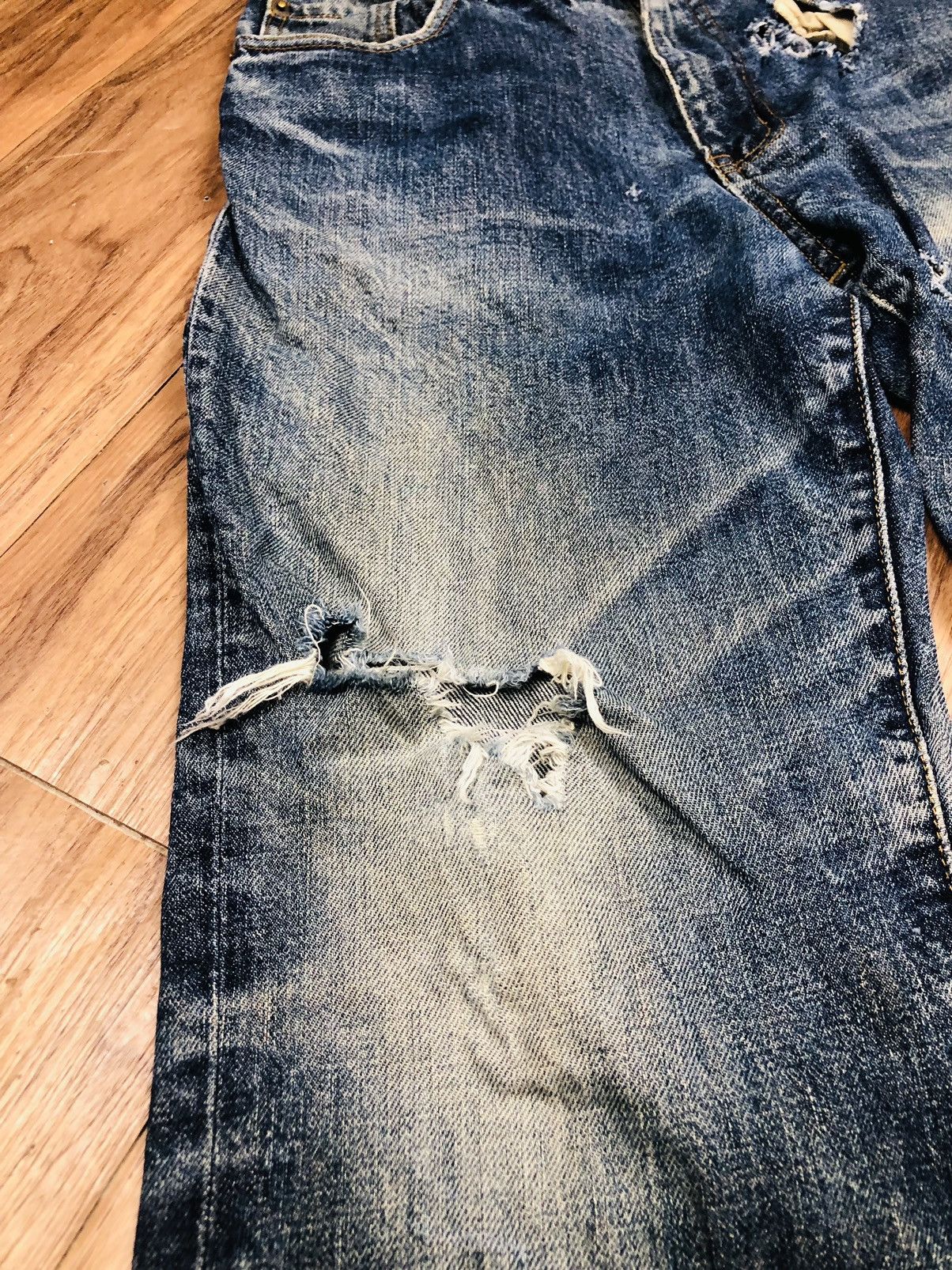 Hanes Hanes Distress Jeans (36) Size US 30 / EU 46 - 10 Thumbnail