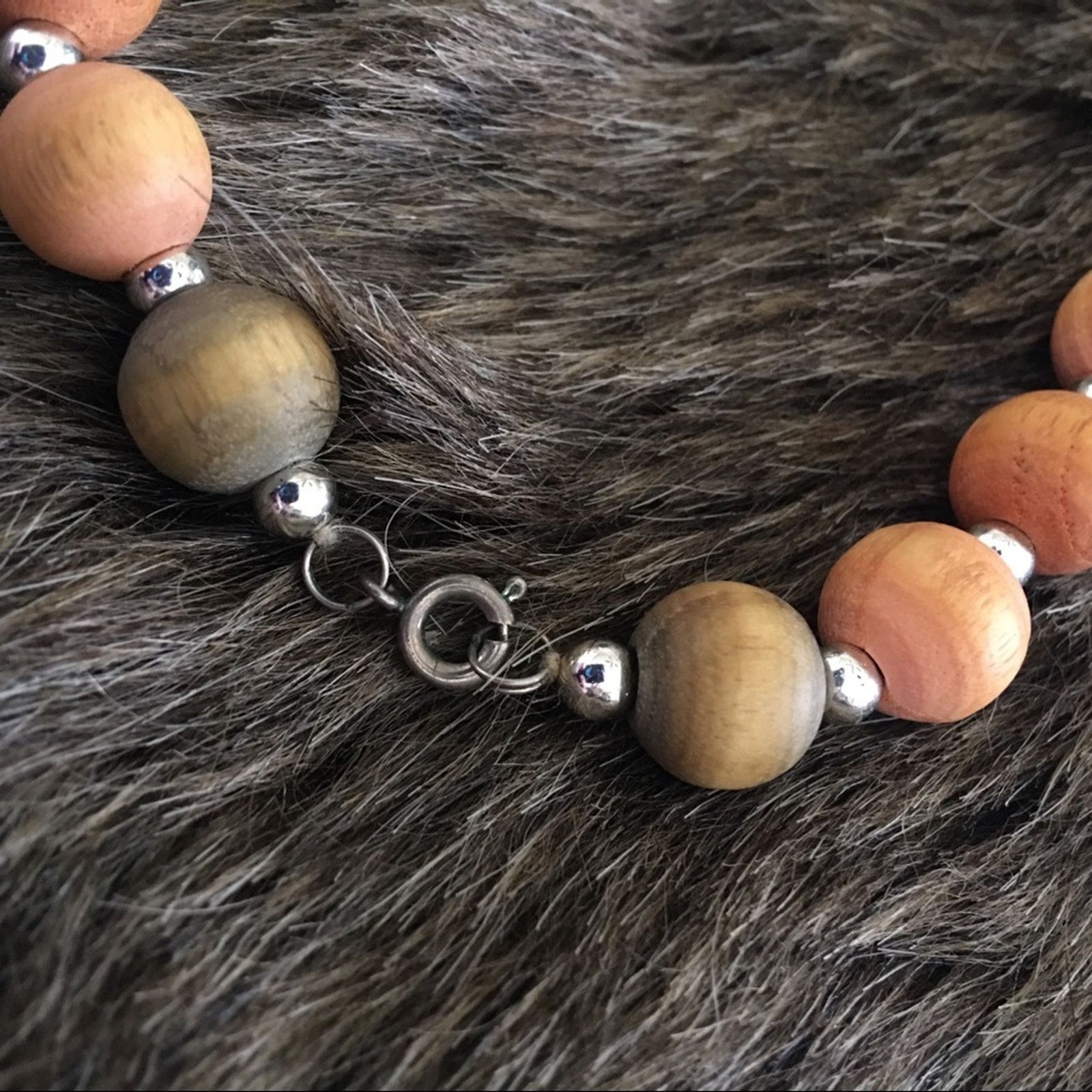Vintage Vintage multi tone wood bead necklace Size ONE SIZE - 7 Thumbnail