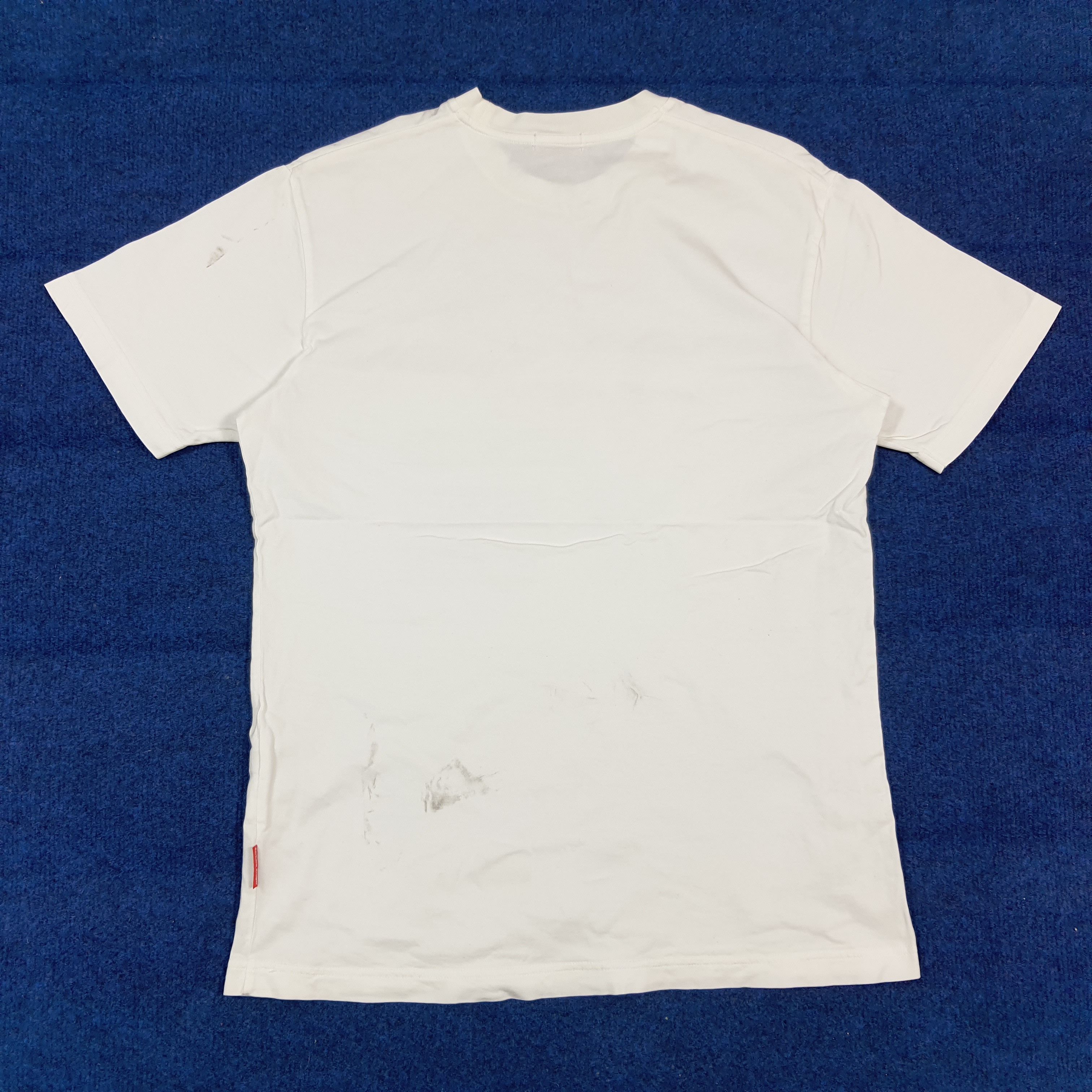 Barbara Kruger Vintage Barbara Kruger Designer Streetwear Tshirt C299N71 Size US M / EU 48-50 / 2 - 3 Thumbnail