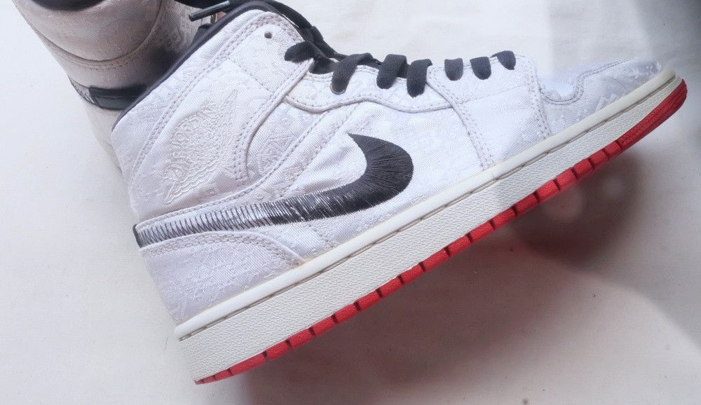 CLOT × Jordan Brand Nike Air Jordan 1 Mid x CLOT SE “Fearless” Edison Chen Size US 8 / EU 41 - 7 Thumbnail