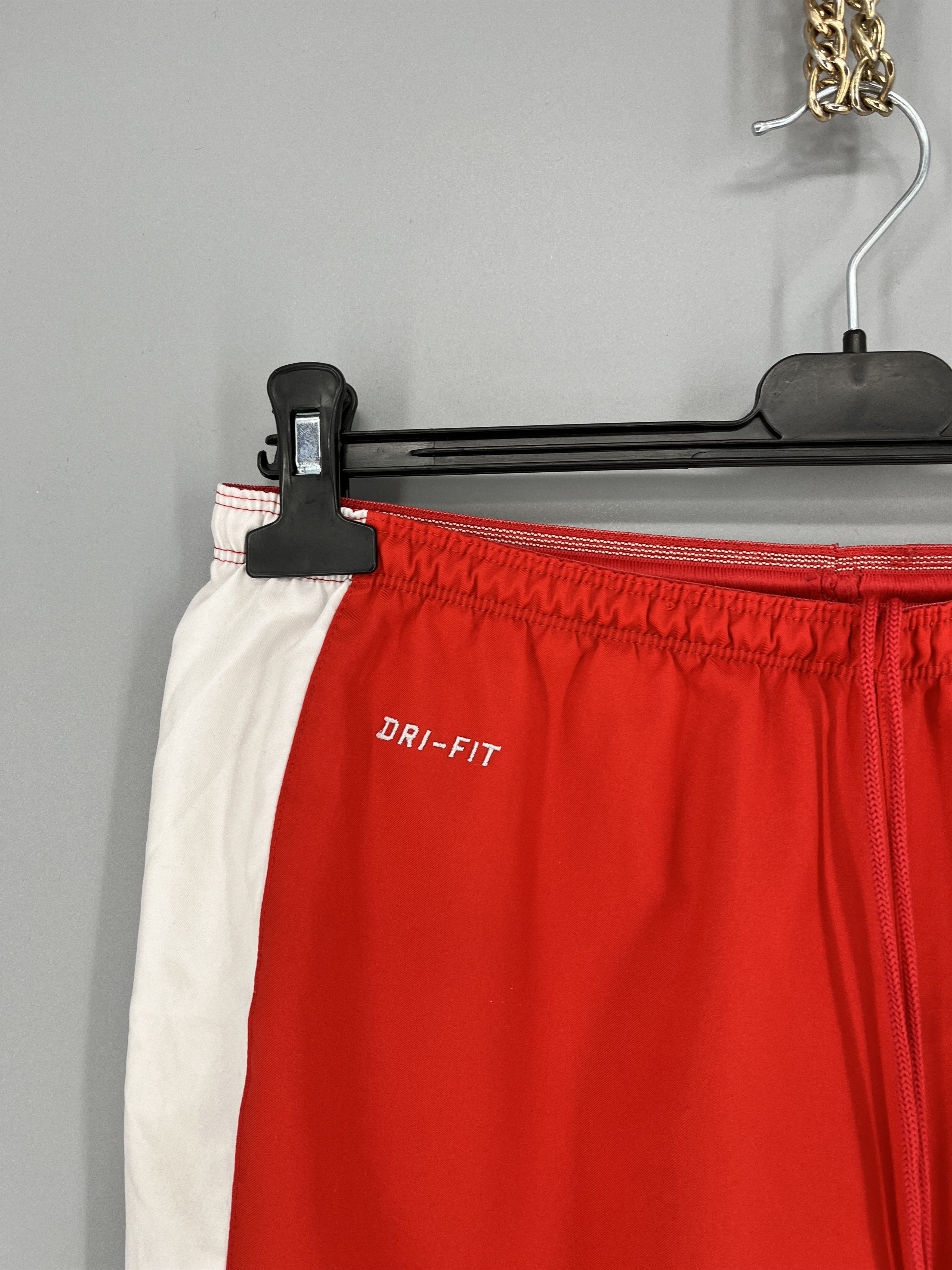Nike × Vintage 90s Vintage Nike Red Nylon Mini Swoosh Shorts Travis Sty Size US 32 / EU 48 - 5 Thumbnail