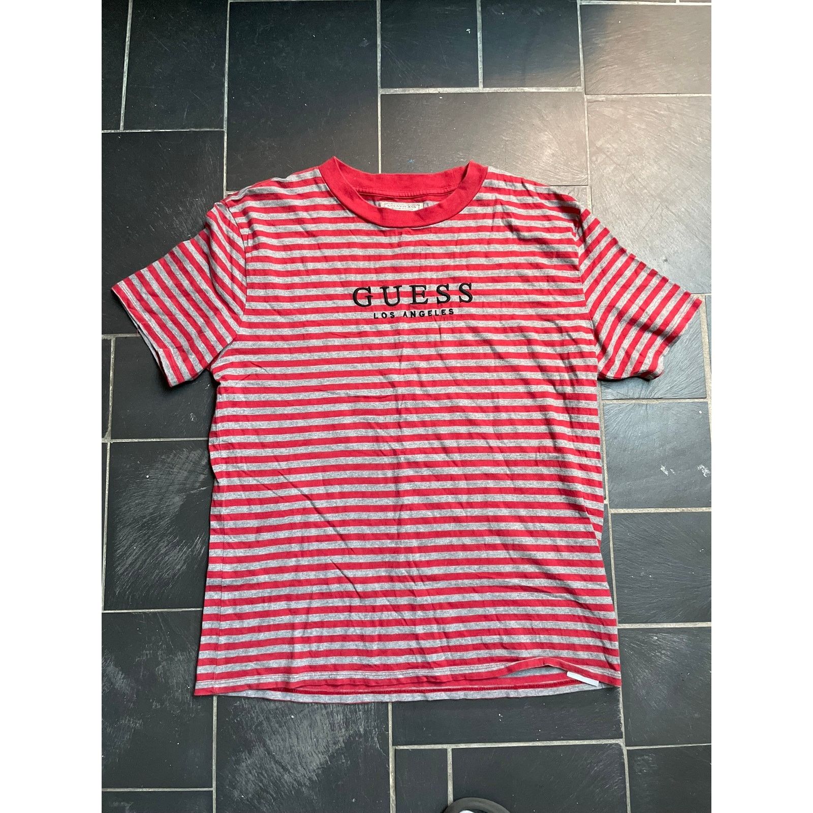 Guess Vintage Guess Oversized Red Striped Tshirt Small Size US S / EU 44-46 / 1 - 1 Thumbnail