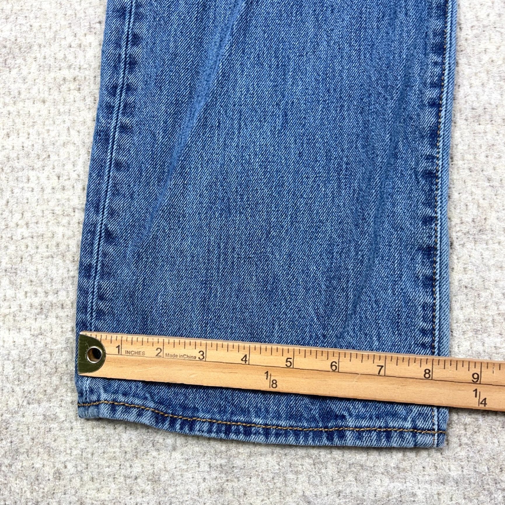 Levi's VINTAGE Levi's 501 Jeans Men 38x32 Straight Regular Fit Med Wash Button Fly Faded Size US 38 / EU 54 - 6 Thumbnail