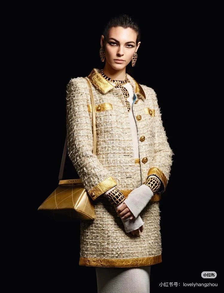 Chanel Chanel 19A Egyptian series pineapple pattern gold skirt Size 25" / US 0 / IT 36 - 8 Thumbnail
