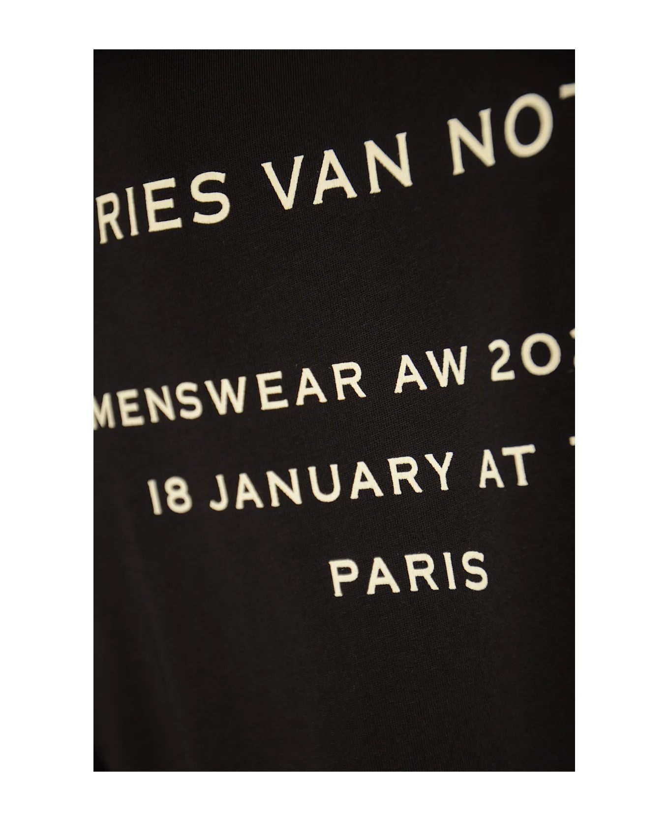 Dries Van Noten o1h1sh11224 Theme Song T-Shirt in Black Size US M / EU 48-50 / 2 - 3 Thumbnail