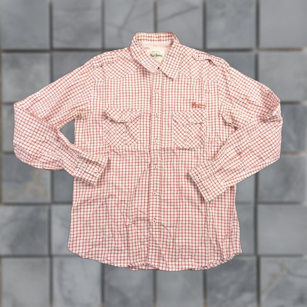 Pepe Jeans Pepe Jeans Shirt Mens Large Red Button Down Roll-Up Sleeve Collared Check Casual Formal Button-Up Mens L Red 90s? (No, avoid 90s) Size US L / EU 52-54 / 3 - 1 Thumbnail