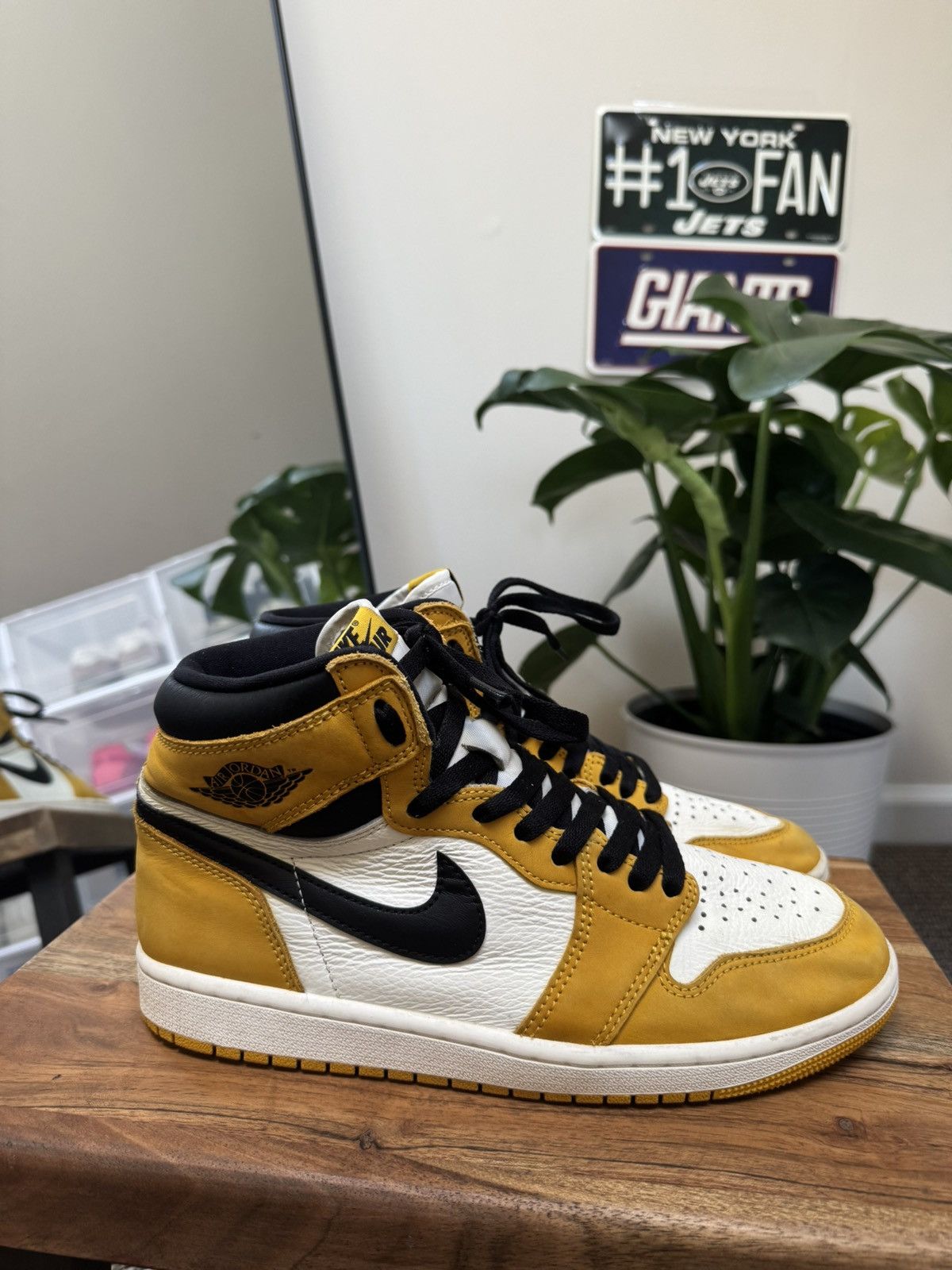 Other Men’s Shoes Nike Air Jordan 1 High Size US 8.5 / EU 41-42 - 9 Thumbnail