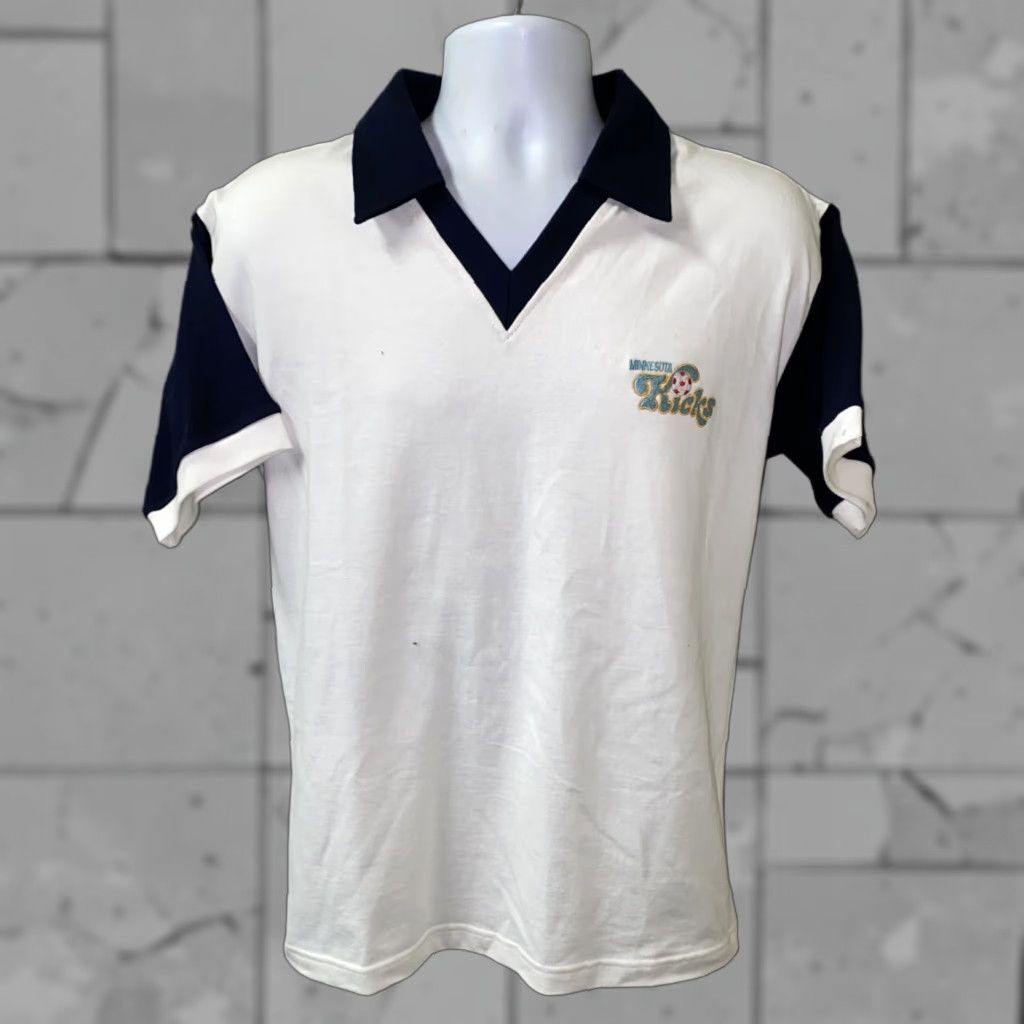 Toffs VINTAGE Toffs Minnesota Kicks Soccer Polo Shirt V-Neck Mens S White/Navy Blue NWT Size US S / EU 44-46 / 1 - 1 Thumbnail