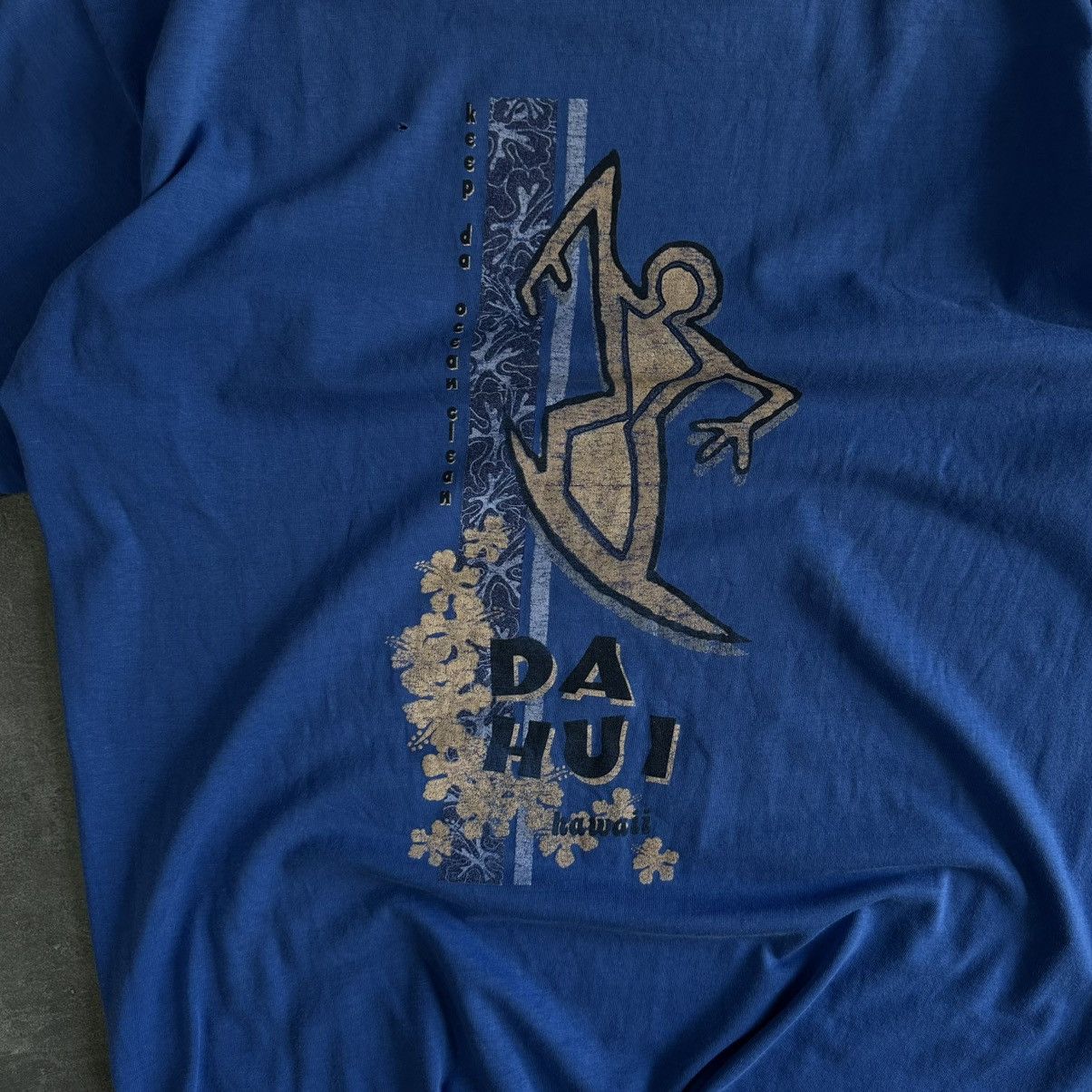 Vintage Vintage Ocean Guardians T-shirts Da Hui Surf Wear Size US S / EU 44-46 / 1 - 4 Thumbnail