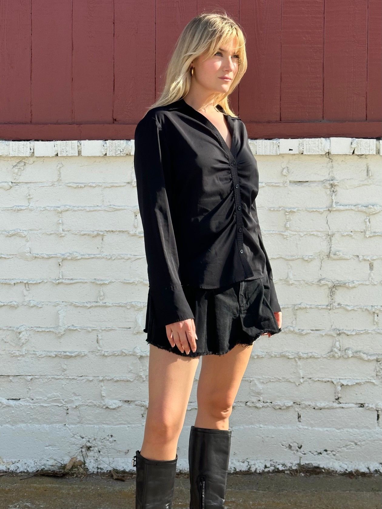 Vintage New York & Company Black Button Up Blouse with Cinched Waist Size S / US 4 / IT 40 - 3 Thumbnail