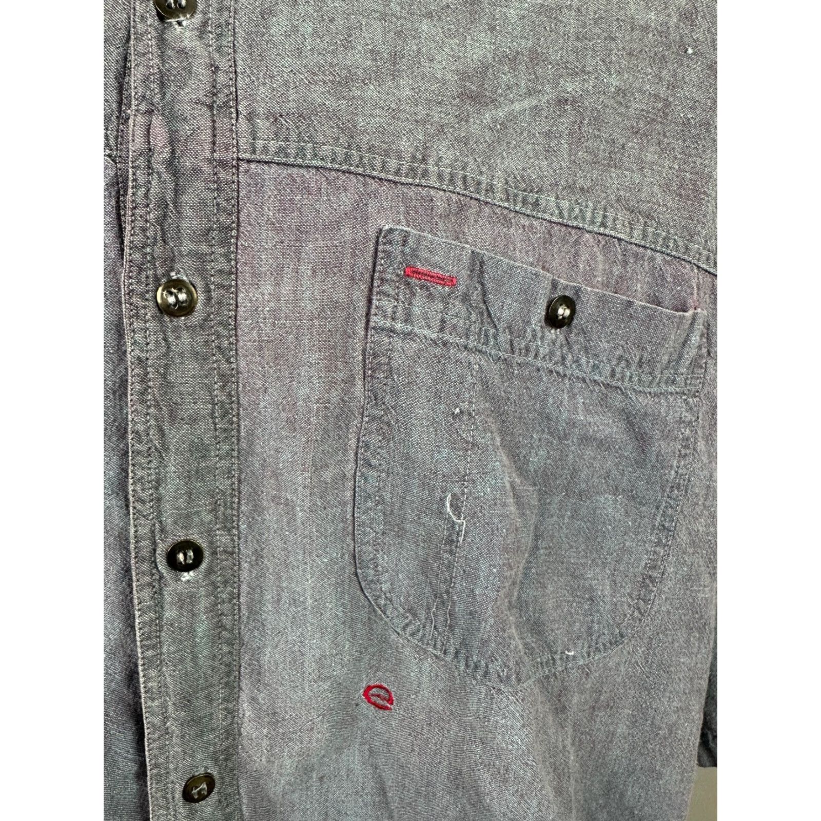 Vintage VINTAGE Marc Daniels Chambray Work Shirt Men XL Purple Blue 90s Grunge Button-Up Short Sleeve Casual Workwear Mens Size US XL / EU 56 / 4 - 6 Thumbnail