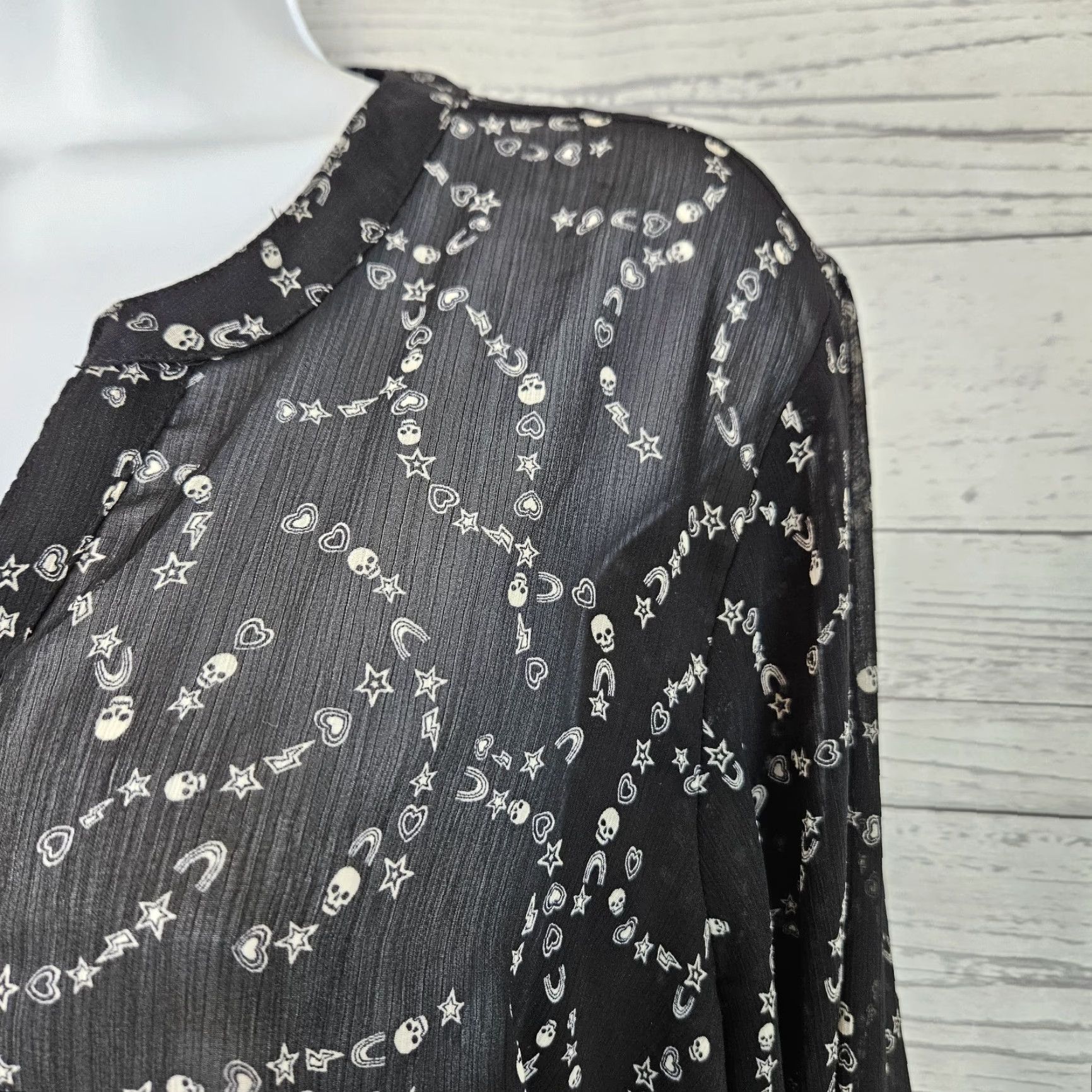 Torrid Torrid Blouse Shirt Long Sleeve Chiffon Black Sz L Womens Skull Charms of Luck Vintage No Size L / US 10 / IT 46 - 3 Thumbnail
