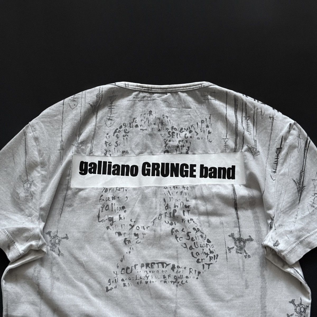 John Galliano John Galliano ’Lady Killer’ T-Shirt Vintage Size M / US 6-8 / IT 42-44 - 5 Thumbnail