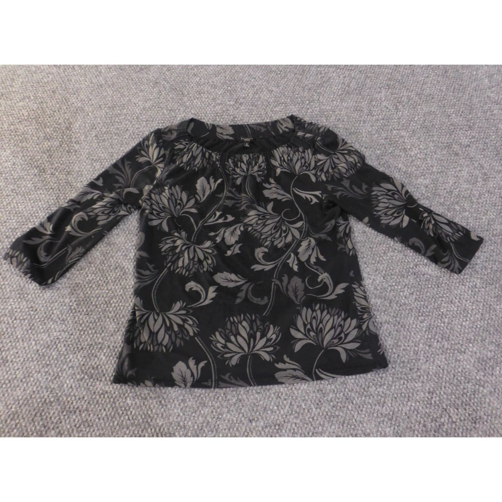 Talbots Talbots Blouse Women M Black Gray Floral 3/4 Sleeve Stretch Knit Polyester Casual Everyday Size M / US 6-8 / IT 42-44 - 2 Thumbnail