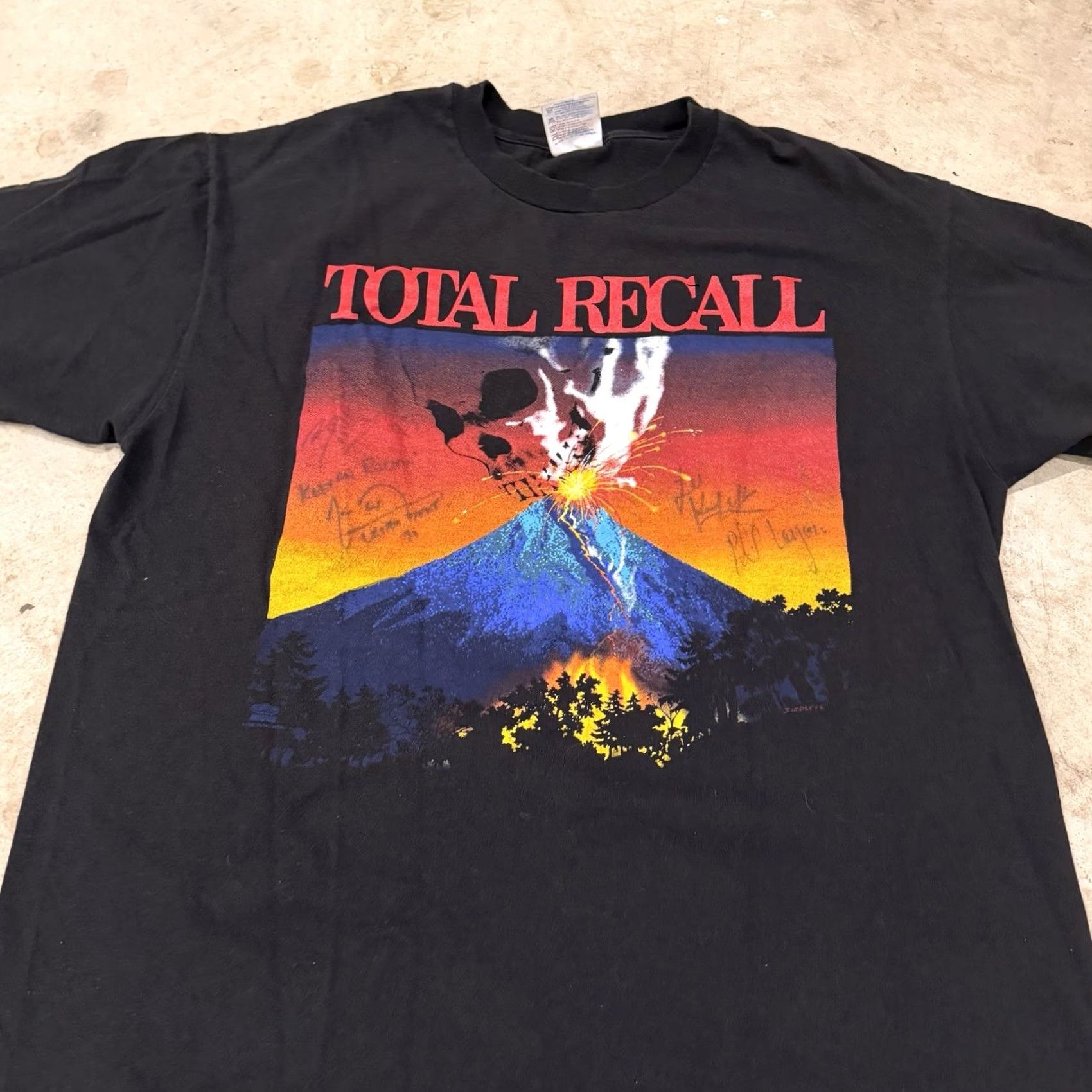 Hanes VINTAGE 1993 Nazareth Blue Oyster Cult Total Recall Tour T Shirt Mens XL Black Short Sleeve Cotton Graphic Tee Hanes Men XS? Size US XL / EU 56 / 4 - 4 Thumbnail