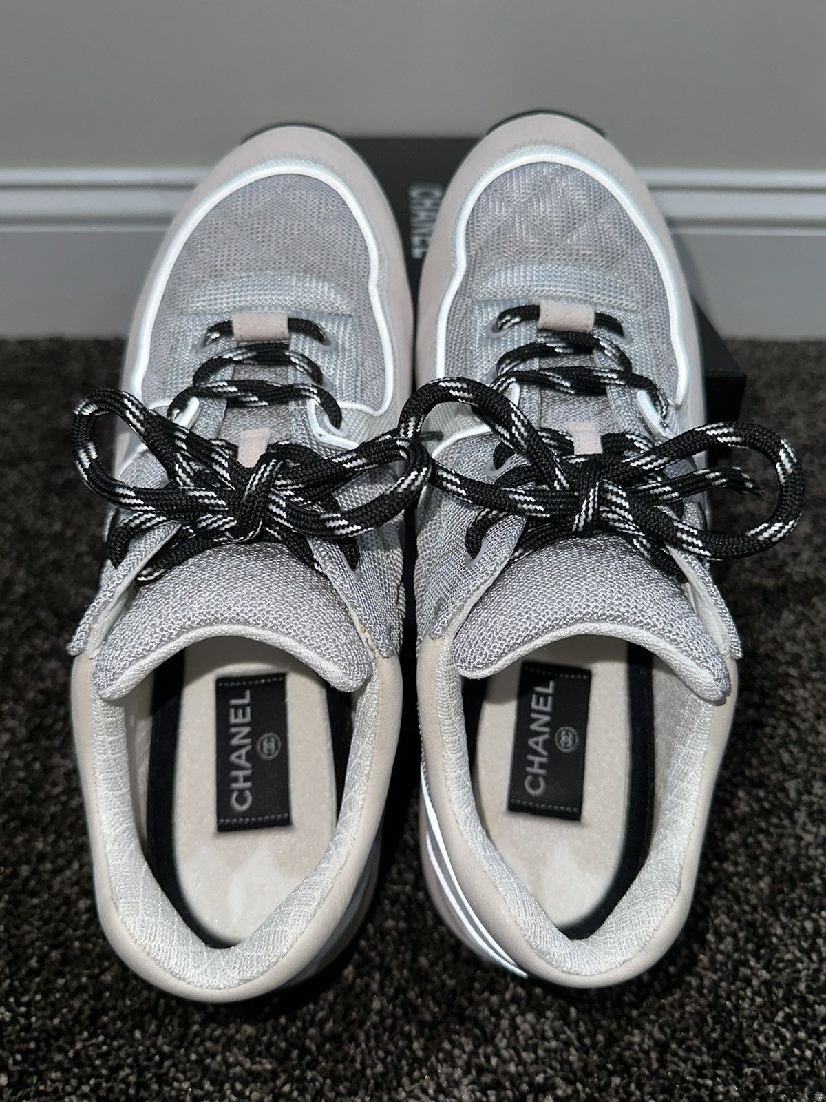 Chanel Chanel CC Logo Quilted White / Grey Suede Trainer Sneakers Size US 10 / EU 43 - 9 Thumbnail