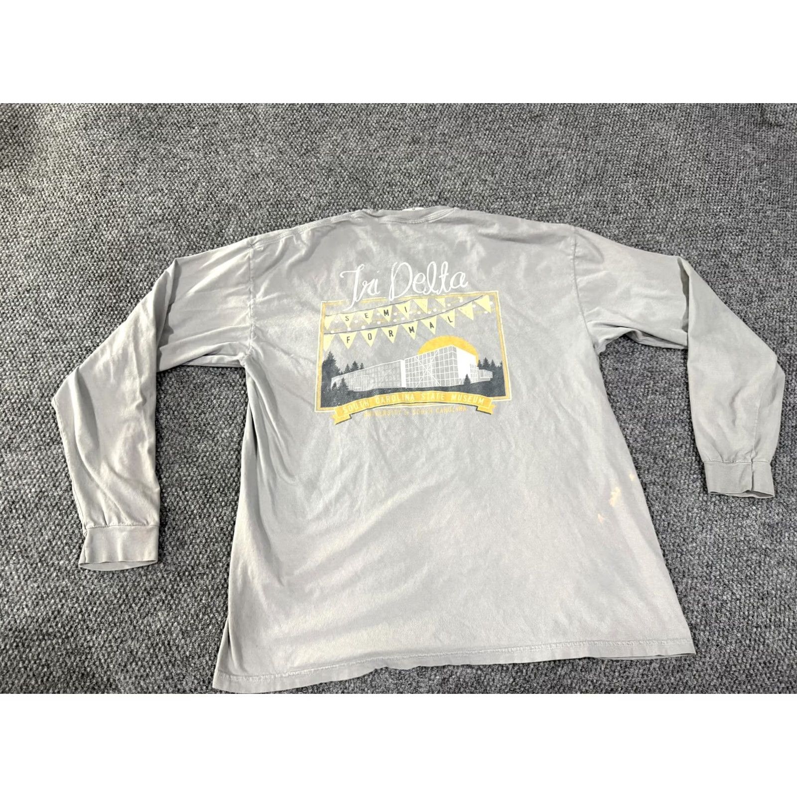 Comfort Colors Comfort Colors Shirt Womens XL Gray Tri Delta Semi Formal Long Sleeve Pocket Top Size XL / US 12-14 / IT 48-50 - 2 Thumbnail