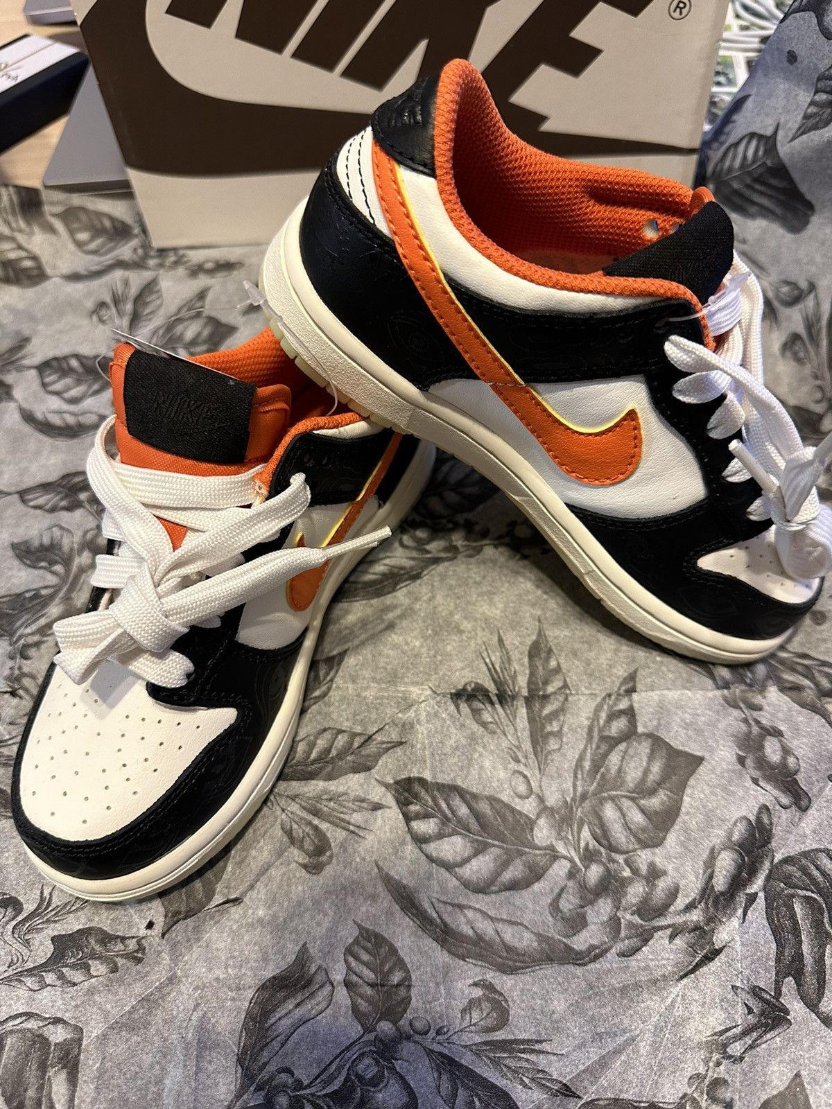 Nike NIKE DUNK PRESCHOOL SIZE 11 C Size US 11 / EU 44 - 2 Thumbnail