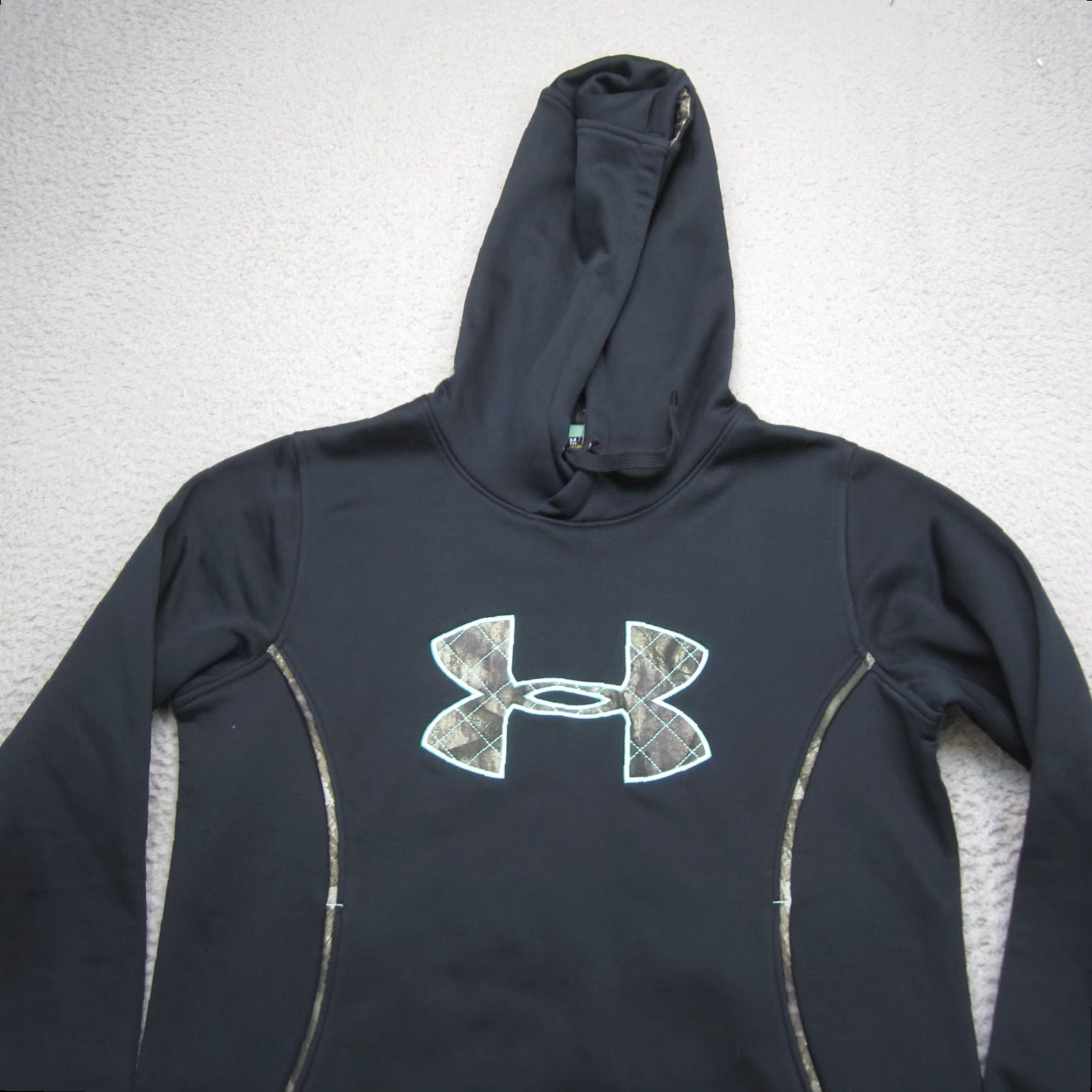 Under Armour VINTAGE Under Armour Hoodie Mens M Black Camo Storm1 Outdoors Casual Fishing Size US M / EU 48-50 / 2 - 4 Thumbnail