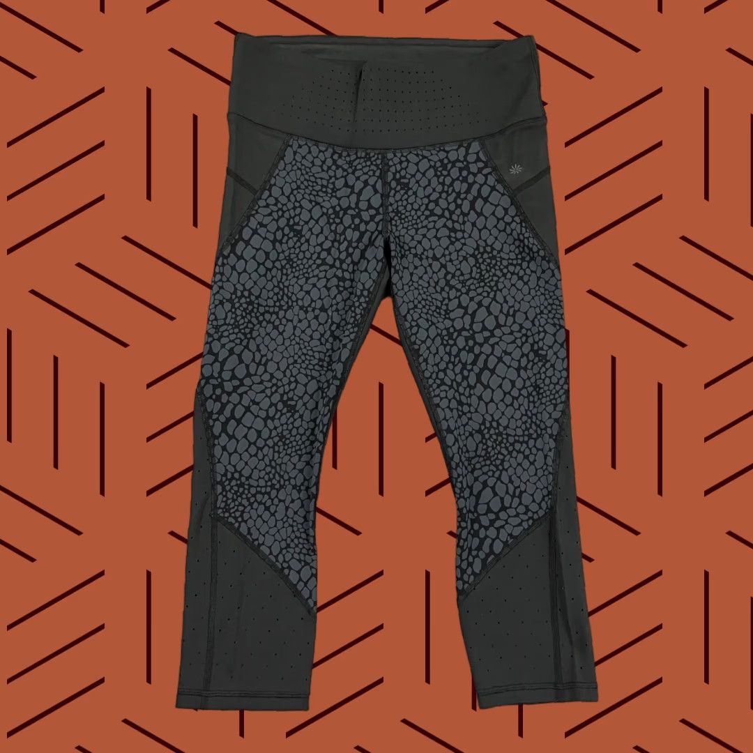 Athleta Athleta Leggings Capri Women Medium 20" Black Activewear Athletic Crocodile Stealth Elation Size 32" / US 10 / IT 46 - 1 Thumbnail