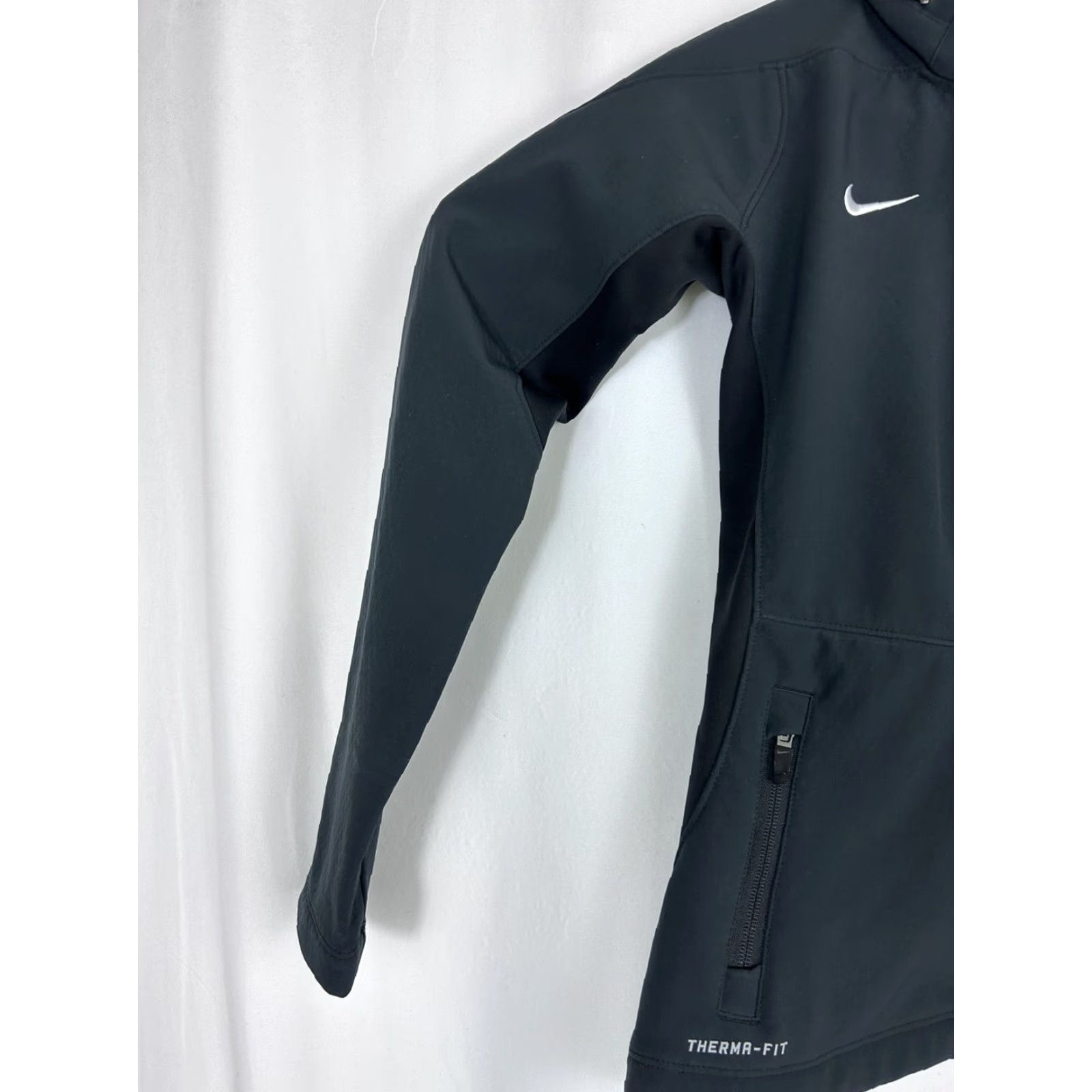 Nike VINTAGE Nike Women's XS Black Therma Fit Packable Hood Training Jacket 658059 PAC 12 Size XS / US 0-2 / IT 36-38 - 2 Thumbnail