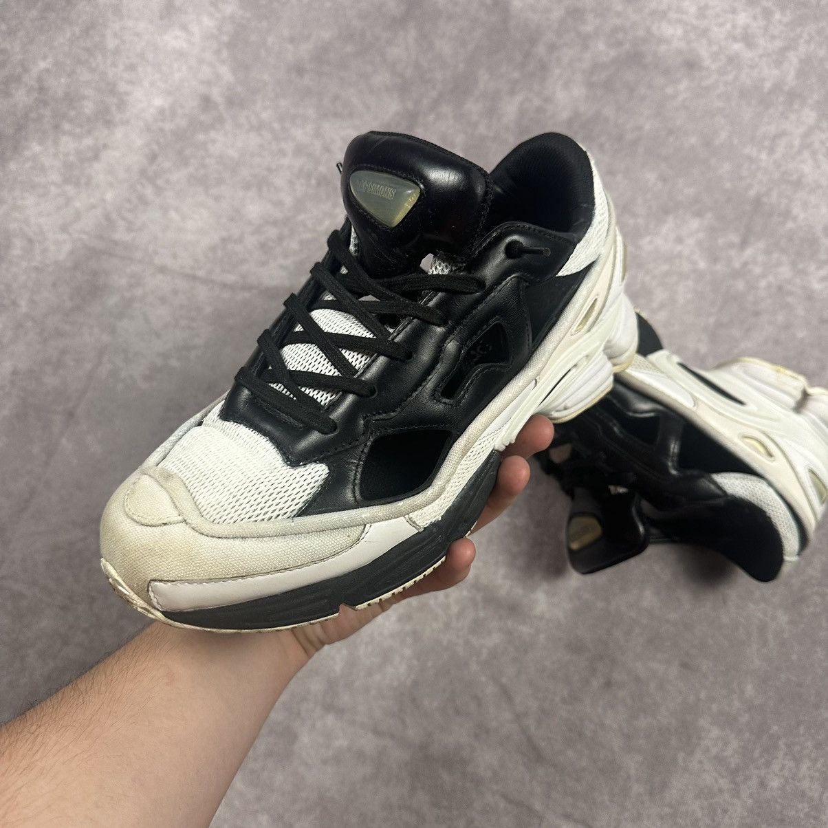 Raf Simons × Raf by Raf Simons Raf Simons Replicant Ozweego Size US 9 / EU 42 - 3 Thumbnail