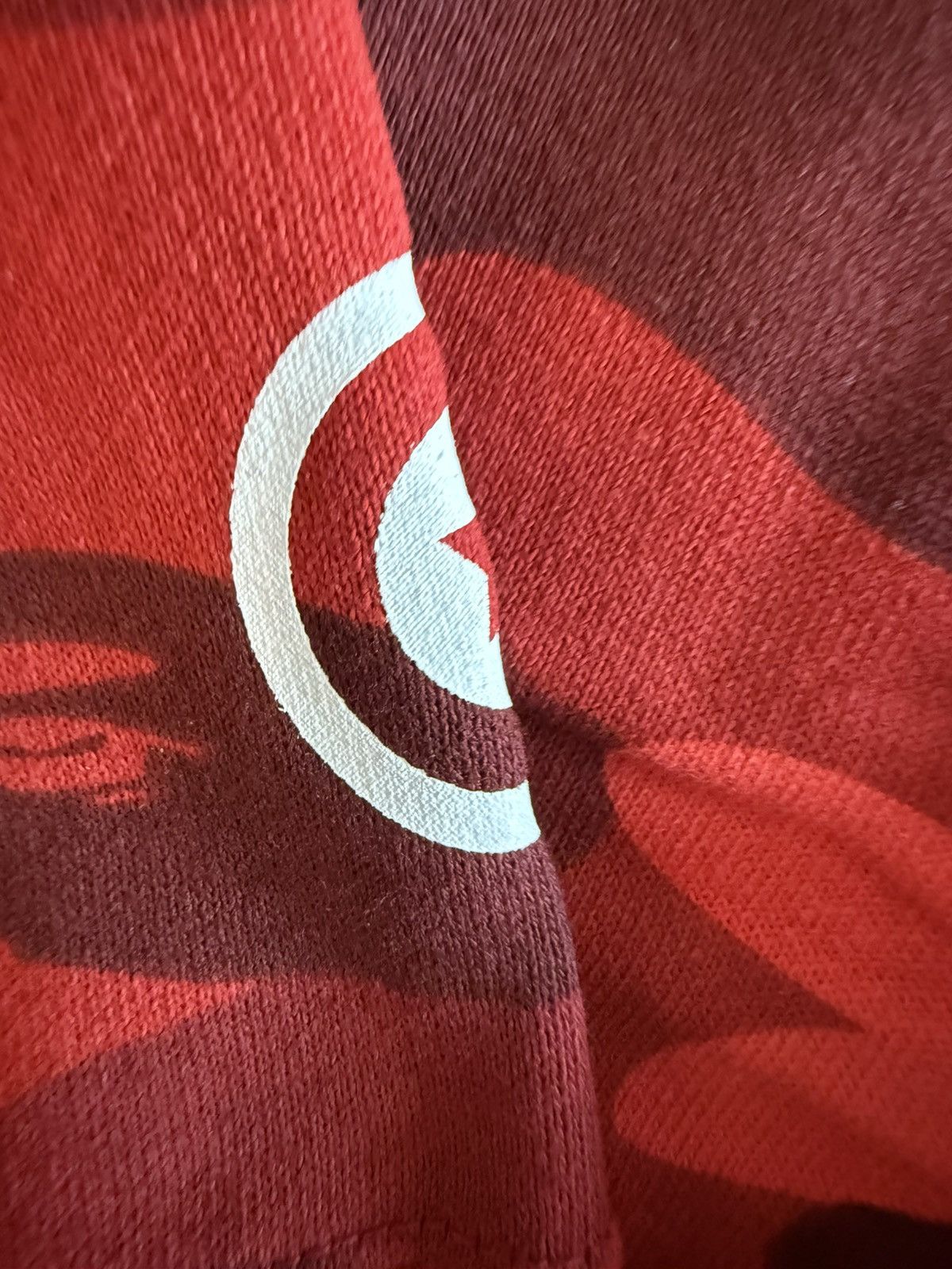 Bape Bape red camo shark pullover Size US XXL / EU 58 / 5 - 3 Thumbnail
