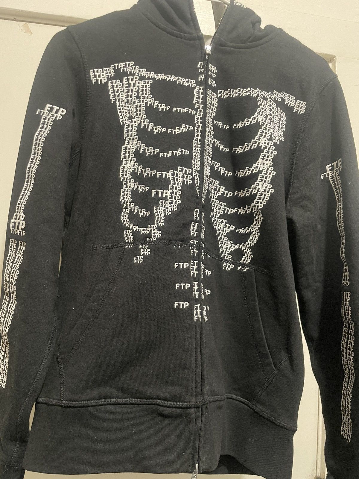 Fuck The Population FTP 2021 Skull Hoodie (Glow-In-The-Dark) Size US S / EU 44-46 / 1 - 1 Thumbnail