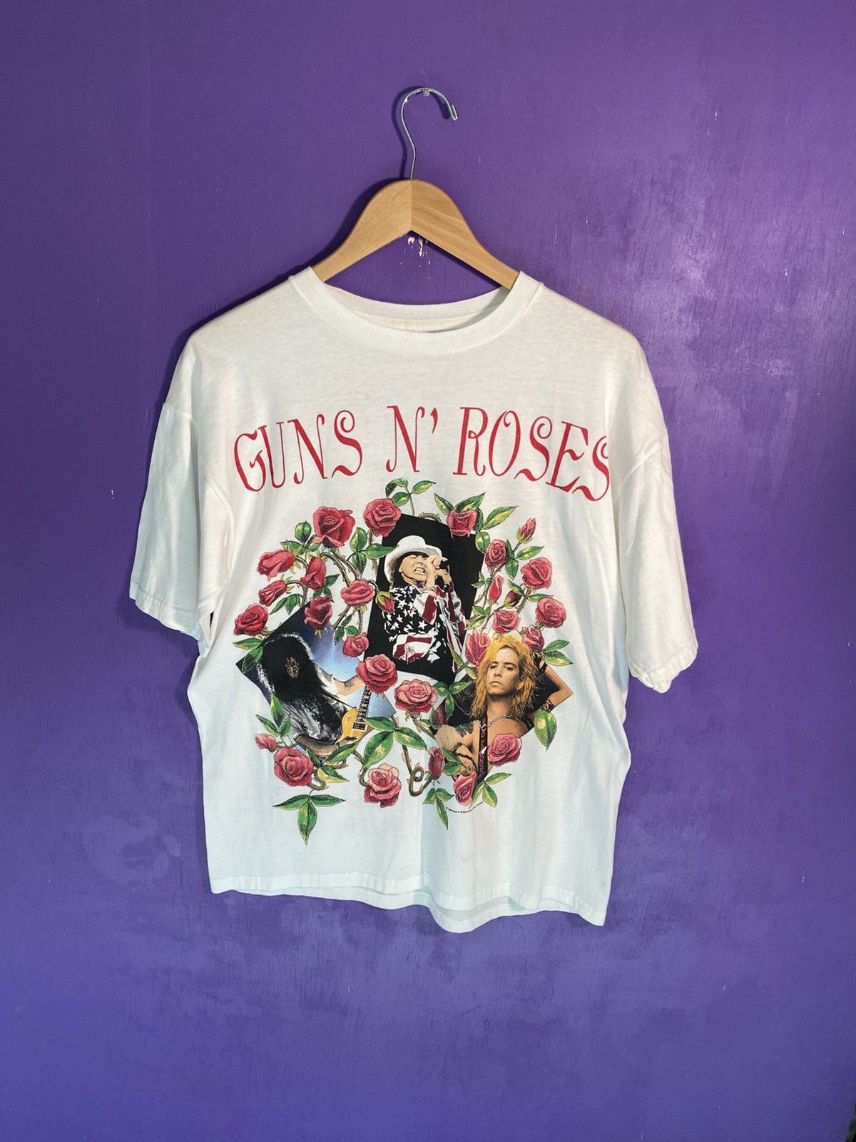 Band Tees Vintage 1993 Guns N Roses world tour euro t-shirt Size US L / EU 52-54 / 3 - 1 Thumbnail