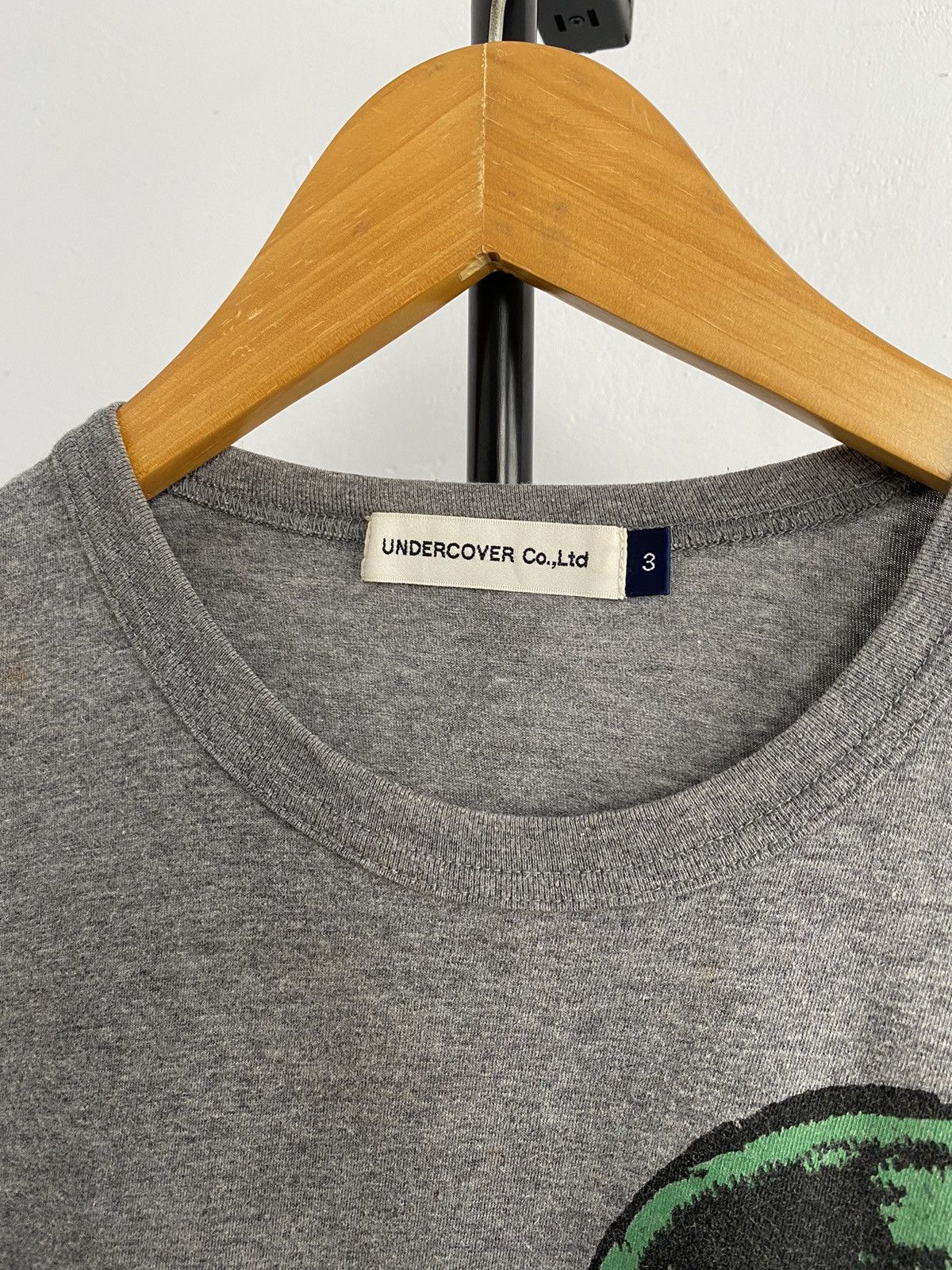 Undercover undercover apple t-shirt Size US L / EU 52-54 / 3 - 5 Thumbnail