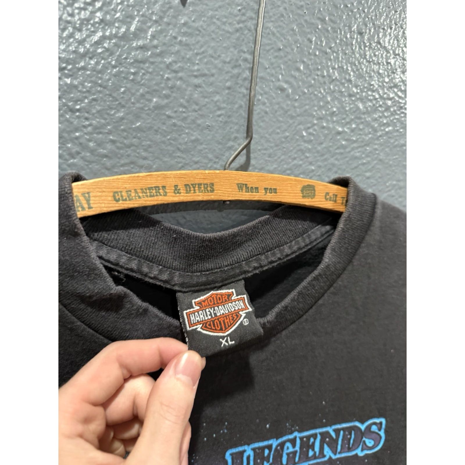 Harley Davidson VINTAGE Harley-Davidson T-Shirt XL Black 90s Wolf Legends Motorcycles Mens Shirt Size US XL / EU 56 / 4 - 2 Thumbnail