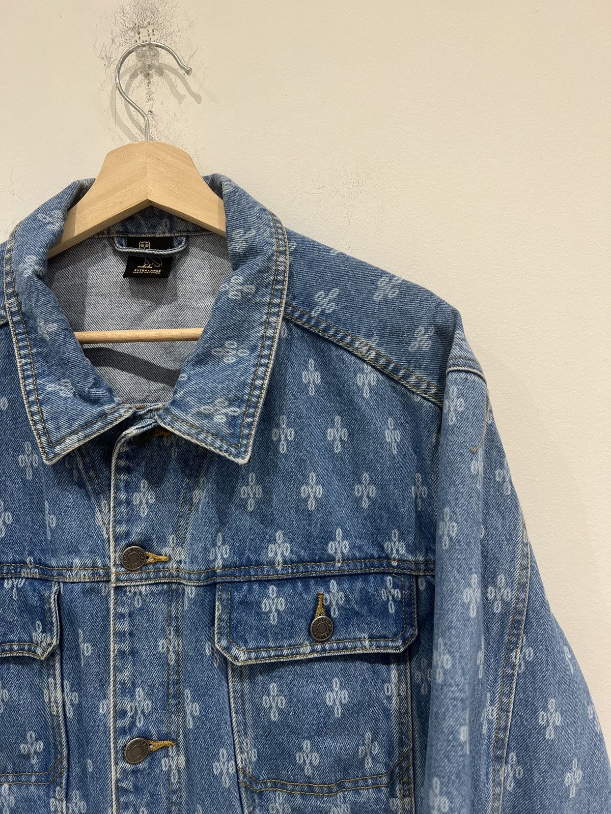 October's Very Own OVO Monogram Denim Trucket Jacket Washed Indigo Size US XL / EU 56 / 4 - 2 Thumbnail