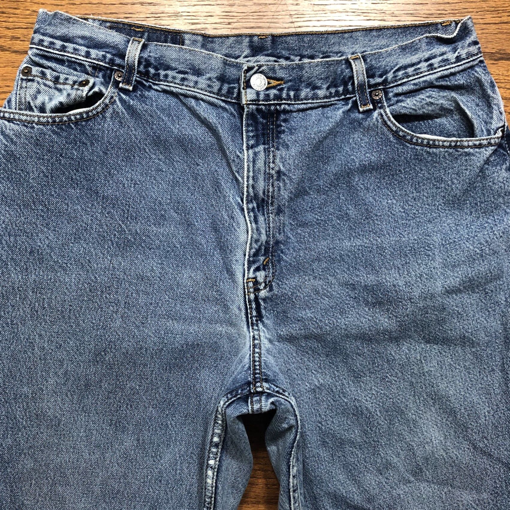 Levi's VINTAGE Levi's 550 Jeans Tapered High Rise 16 X 28.5 Inseam Blue Women's Regular 12 in Rise 5-Pocket Denim Cotton Zipper Closure 80s 90s Grunge Size 24" / US 00 / IT 34 - 4 Thumbnail