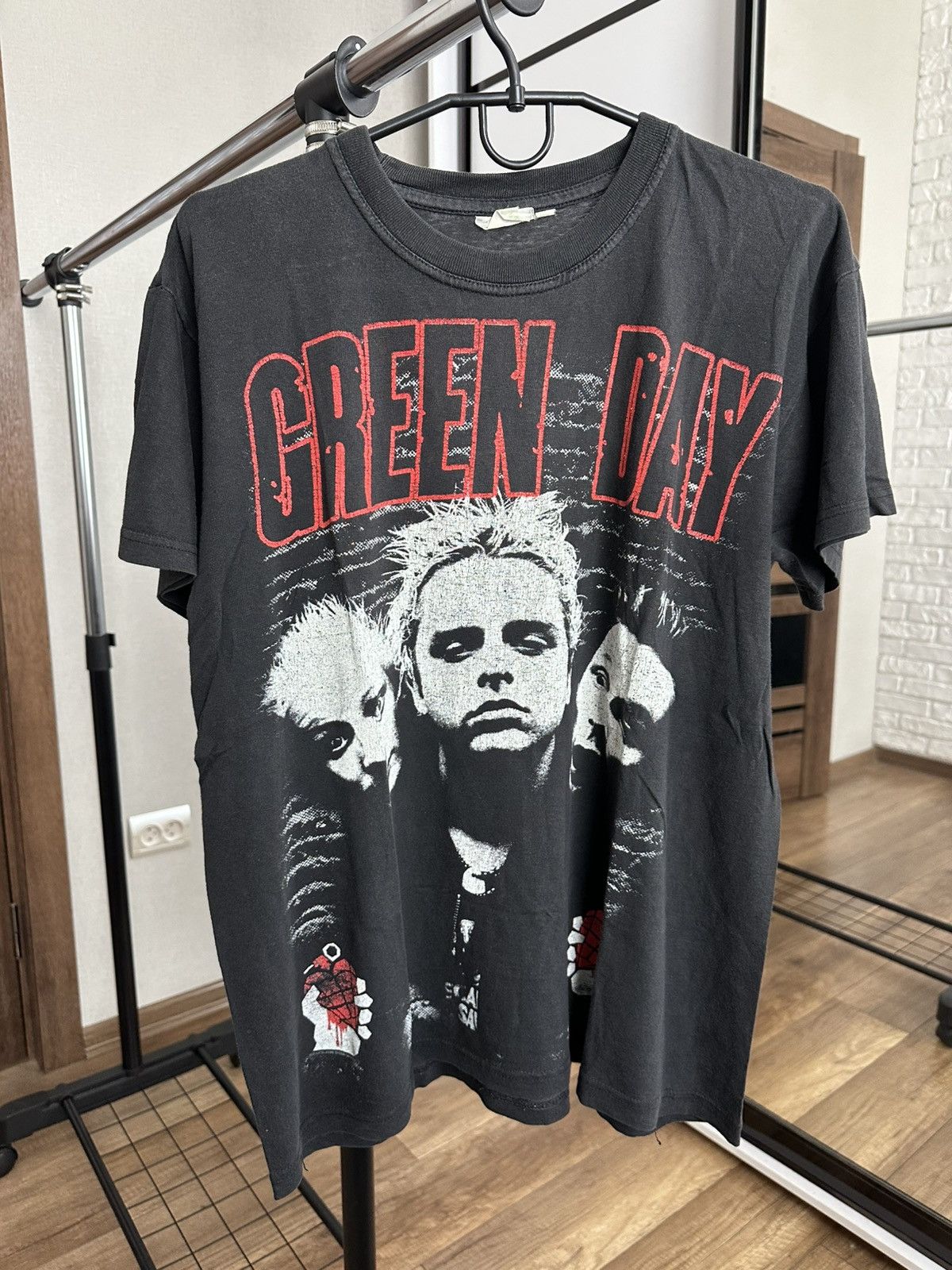 Band Tees 2005 Green Day Vintage Big Logo T-Shirt Tee Band Rock Size US M / EU 48-50 / 2 - 2 Thumbnail