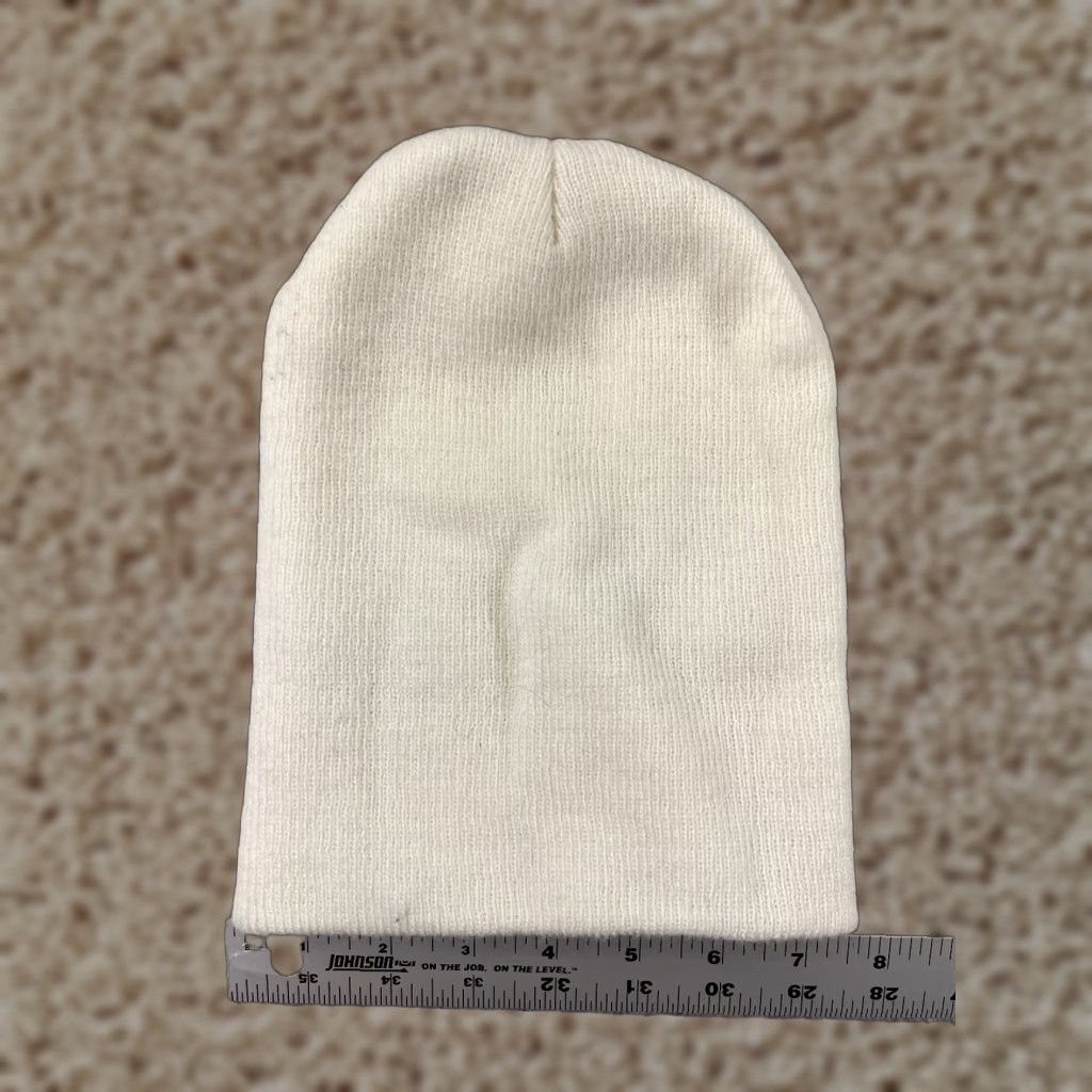 Vintage WOMEN Beanie Hat One Size White Knit Cotton Blend Ski Casual - Adult One Size White Beanie Womens Winter Accessories Size ONE SIZE - 1 Thumbnail