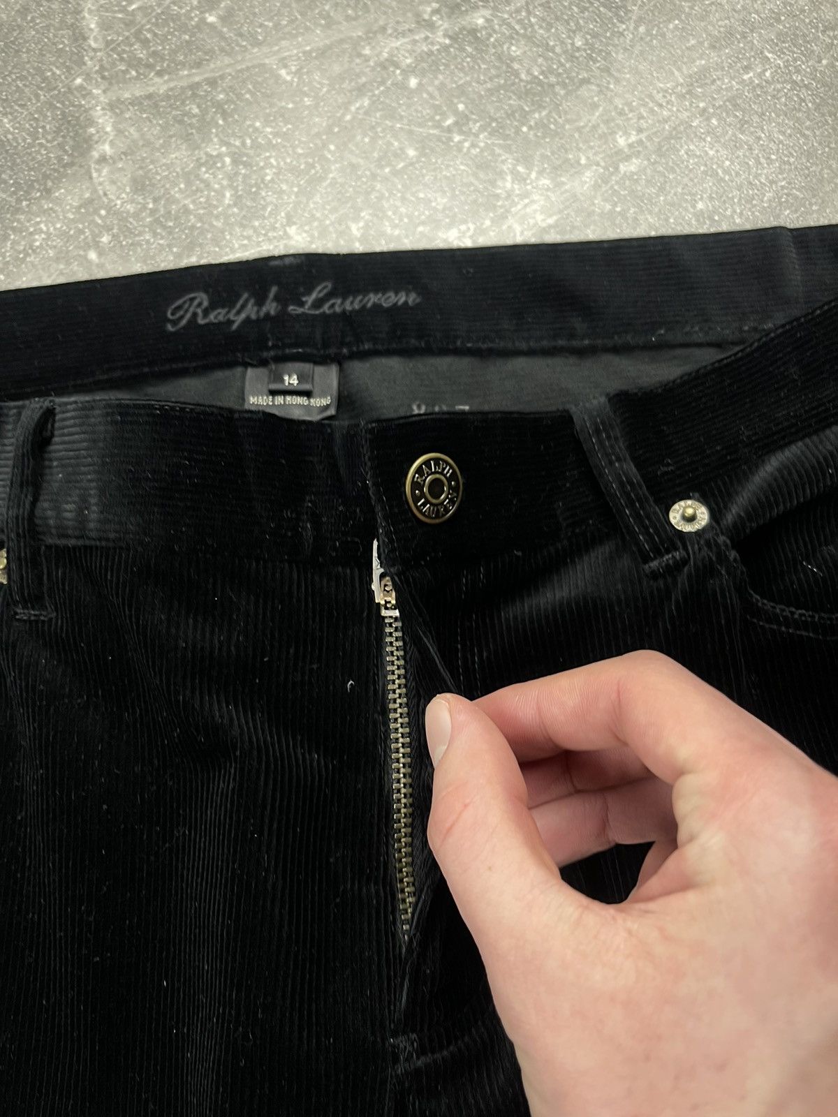 Ralph Lauren Black Label Ralph Lauren Black Label Flared Corduroy Pants Black Velvet Size 36" / US 14 / IT 50 - 11 Thumbnail