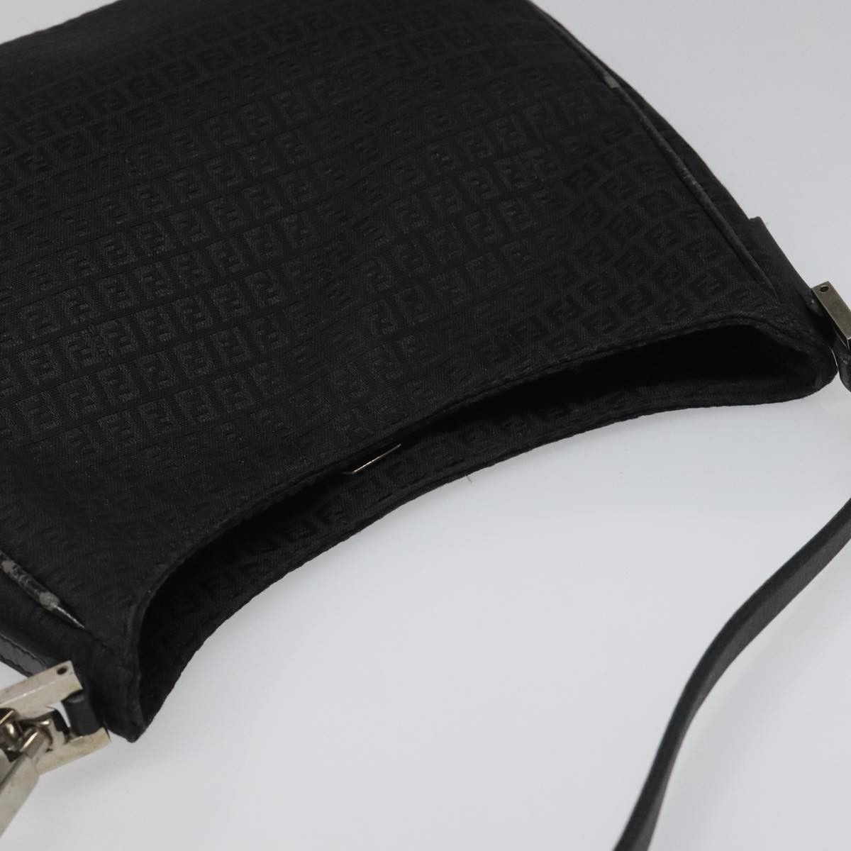 Fendi FENDI Zucchino Canvas Shoulder Bag Black Size ONE SIZE - 6 Thumbnail