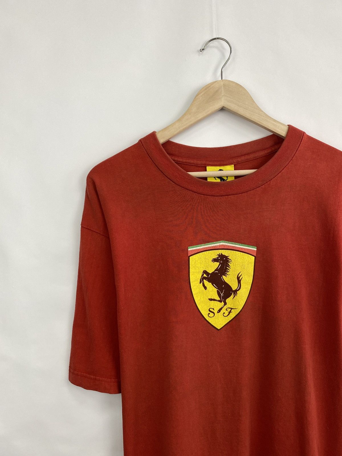 Ferrari 🇮🇹 Vintage 1996 Ferrari Racing F1 Graphic Big logo T-Shirt Size US XL / EU 56 / 4 - 2 Thumbnail