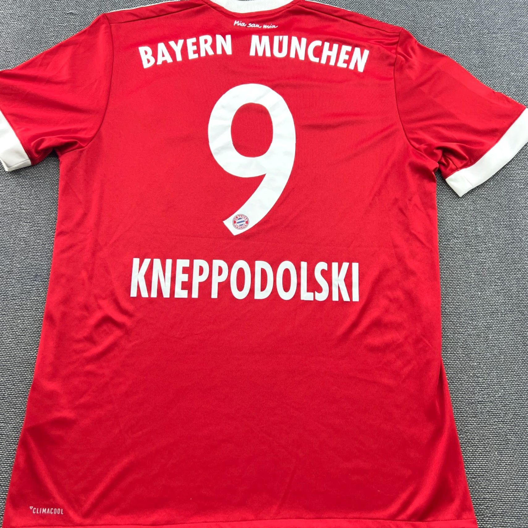 Adidas adidas Bayern Munich 2017 2018 Home Football Jersey Shirt M Adidas Size US M / EU 48-50 / 2 - 3 Thumbnail
