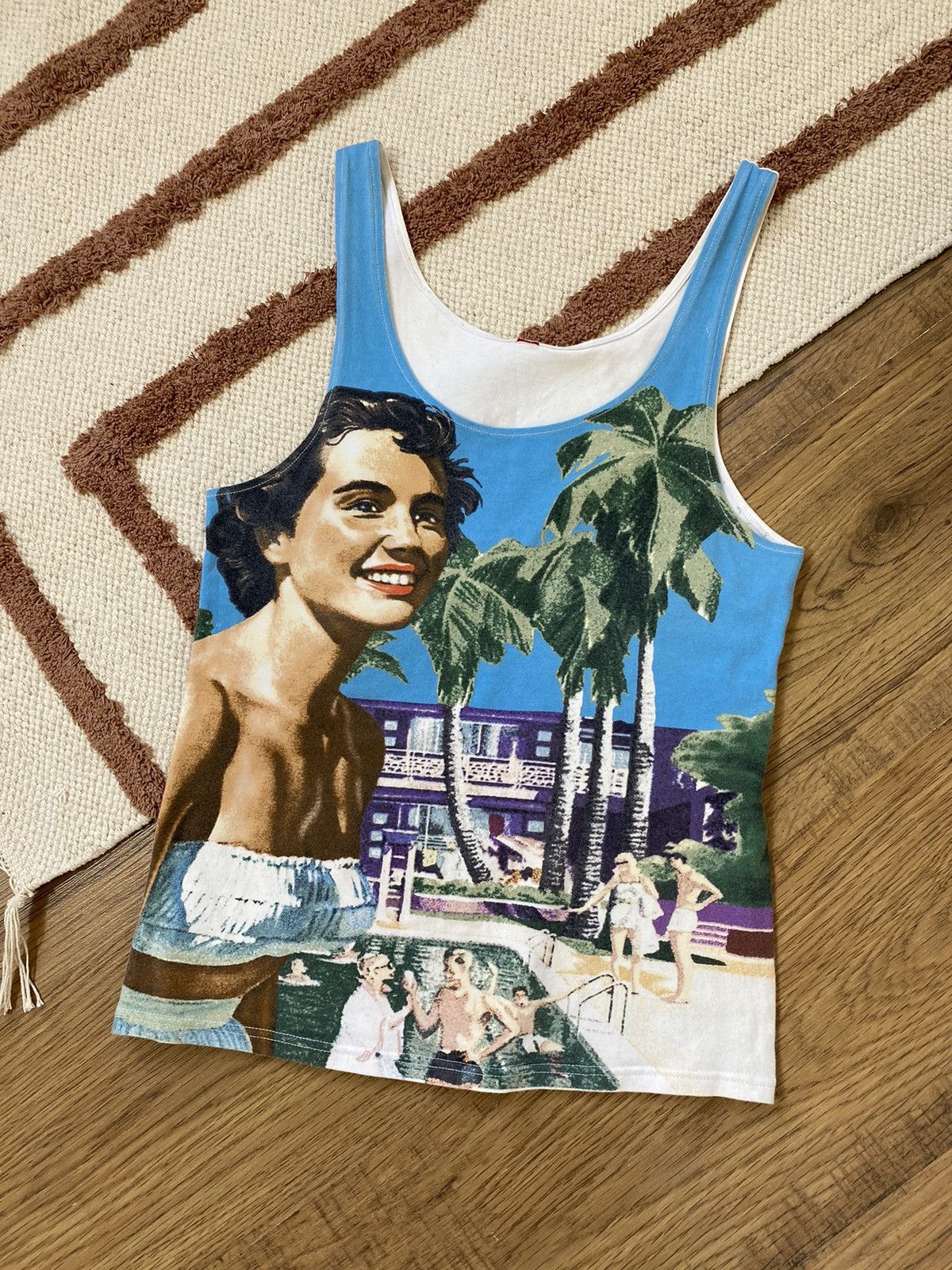 Vintage AVANT GARDE Y2K TANK TOP COMICS TEE Size M / US 6-8 / IT 42-44 - 2 Thumbnail
