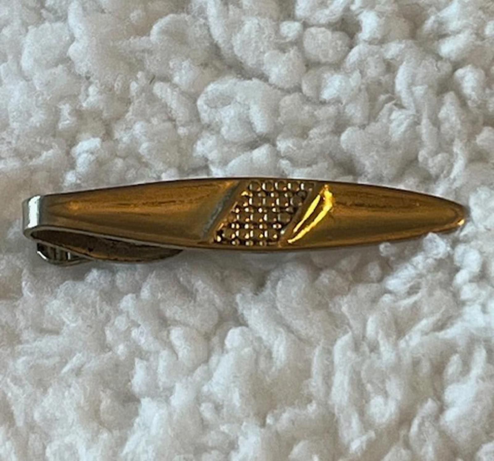 Unknown London Vintage Metal Tie Clip with Textured Detail Size ONE SIZE - 1 Thumbnail