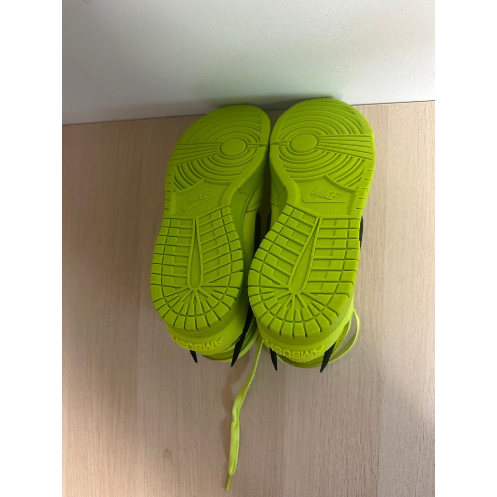 Nike Nike x AMBUSH Dunk High Flash Lime Size 9W - LIKE NEW Size US 9 / IT 39 - 7 Thumbnail