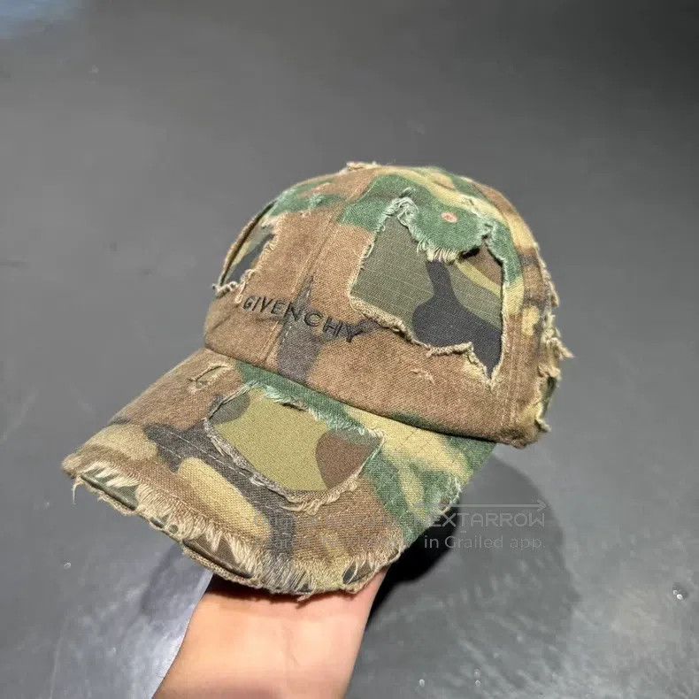 Givenchy Givenchy Decayed Camouflage Bent Brim Baseball Cap Size ONE SIZE - 2 Thumbnail