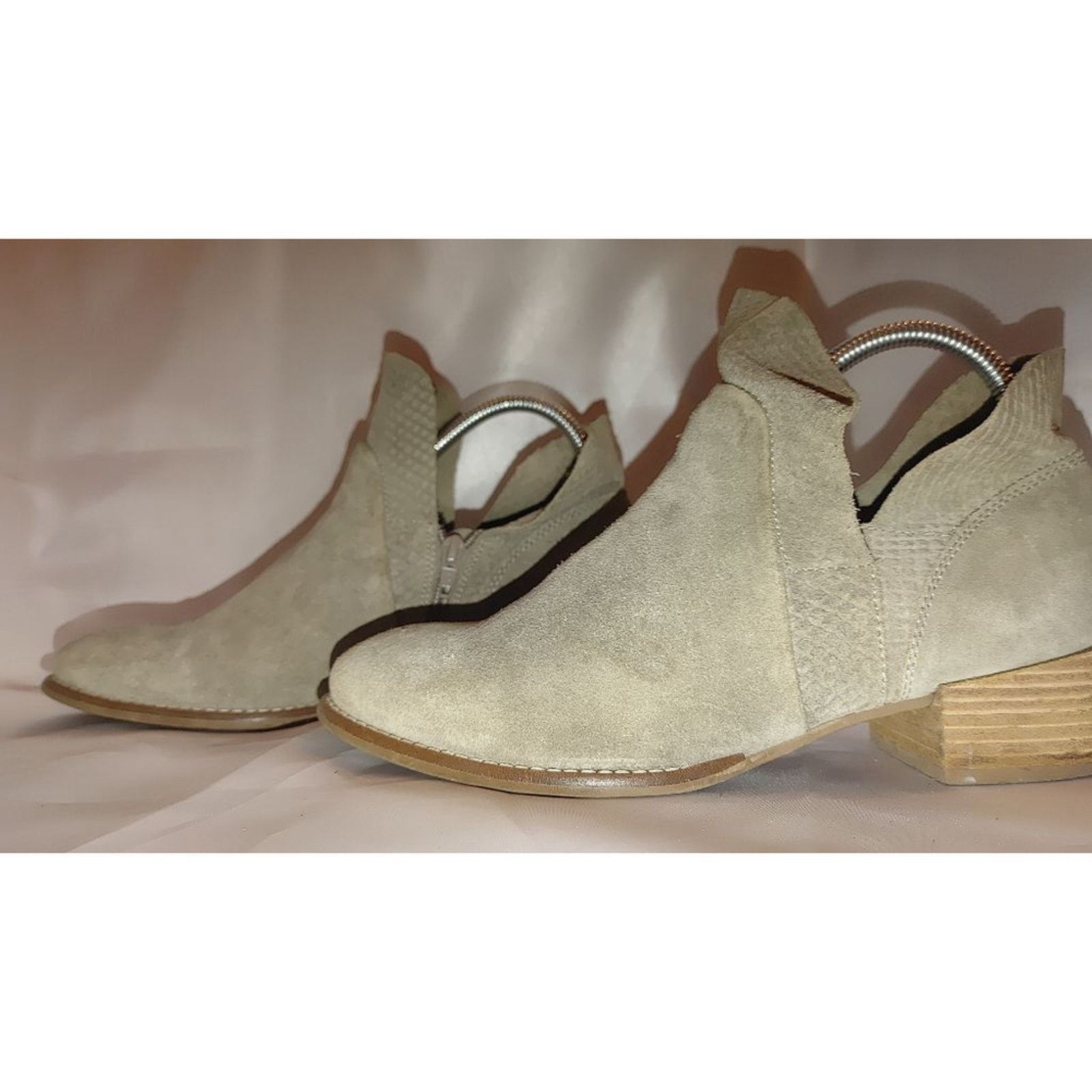 Seychelles Seychelles Score Split Shaft Suede Ankle Boots Size 7.5 Size US 7.5 / IT 37.5 - 3 Thumbnail