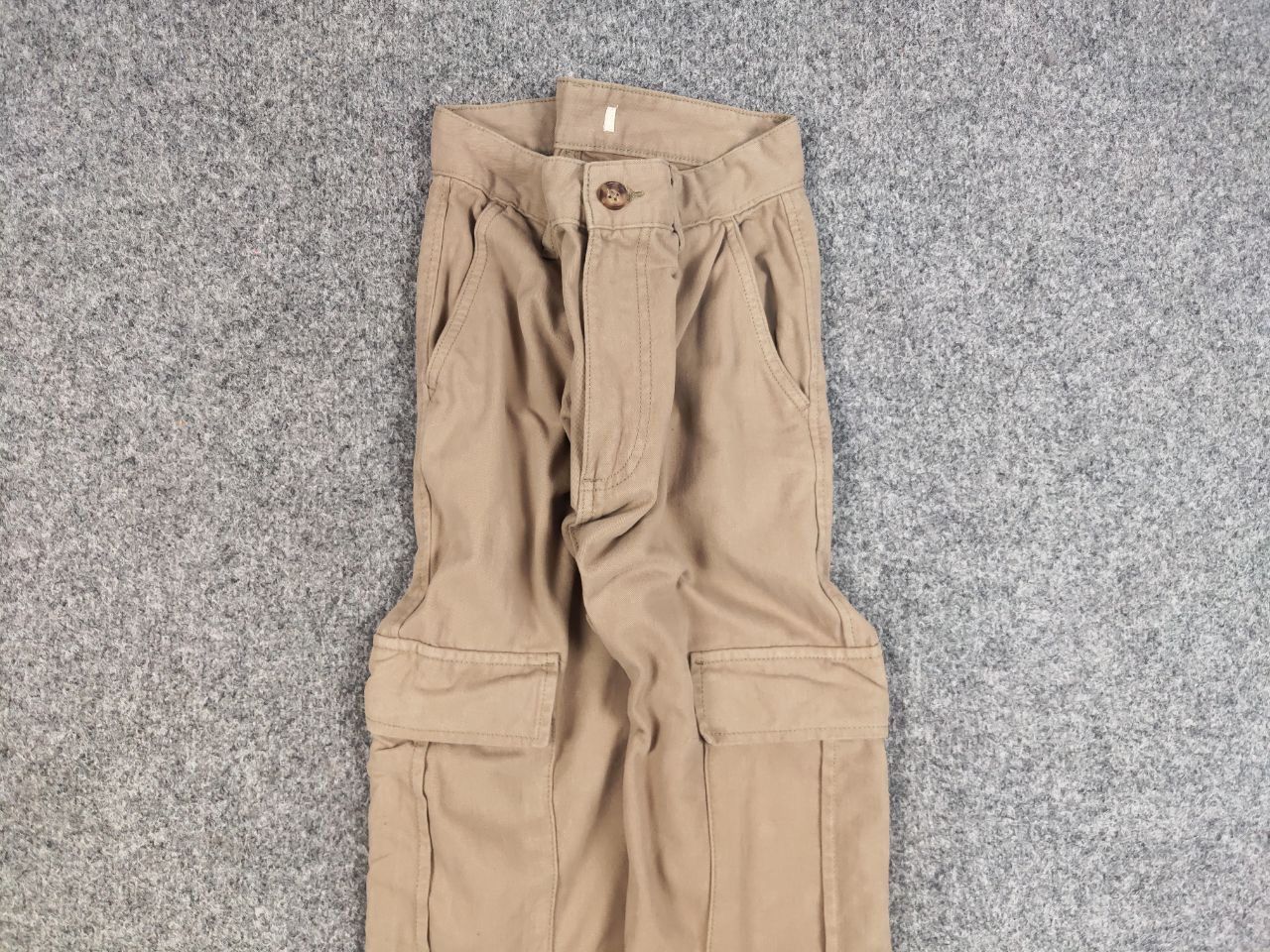 Japanese Brand Vintage 90's Japanese Baggy Beige Cargo Pants Y2K Hype Style Size US 29 - 7 Thumbnail