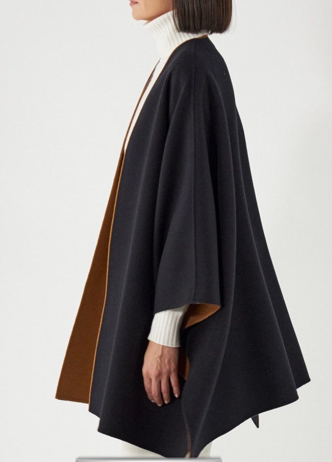 Loro Piana o1srvl11e1124 Size: OS / Double Cashmere Cape in Black Size ONE SIZE - 2 Thumbnail