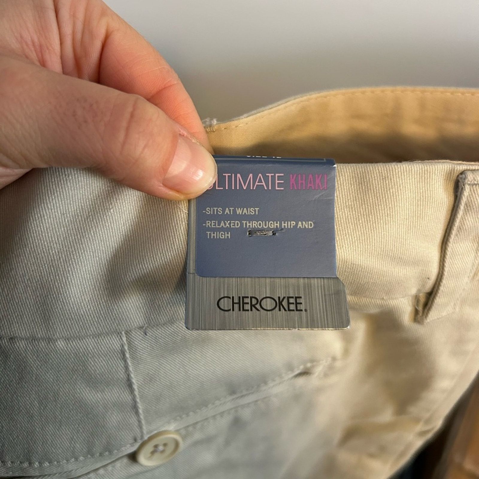 Cherokee Nwt Cherokee Ultimate Khaki Classic Bermuda Shorts Size 34" / US 12 / IT 48 - 3 Thumbnail